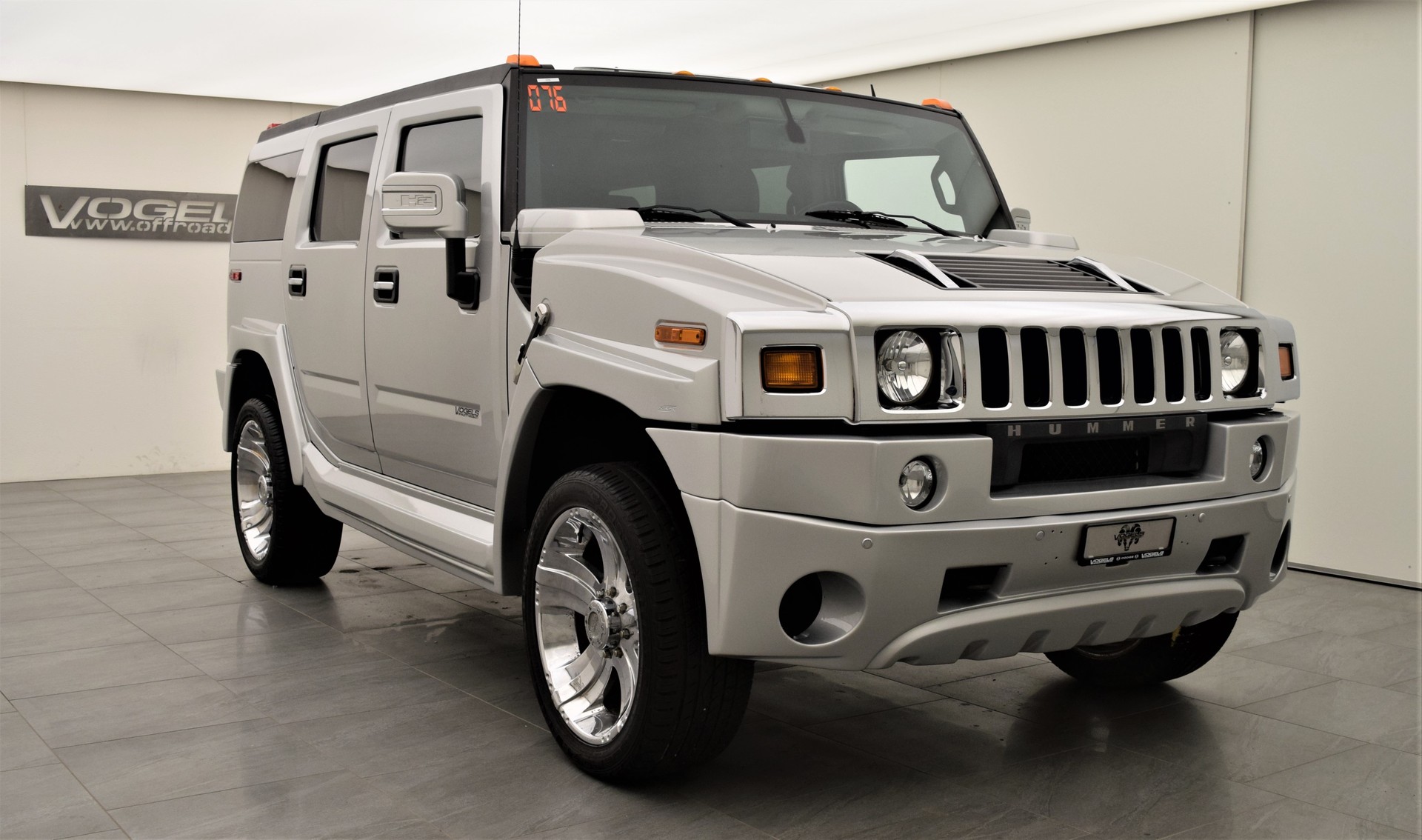 HUMMER H2 6.2 V8-showroom-element-1