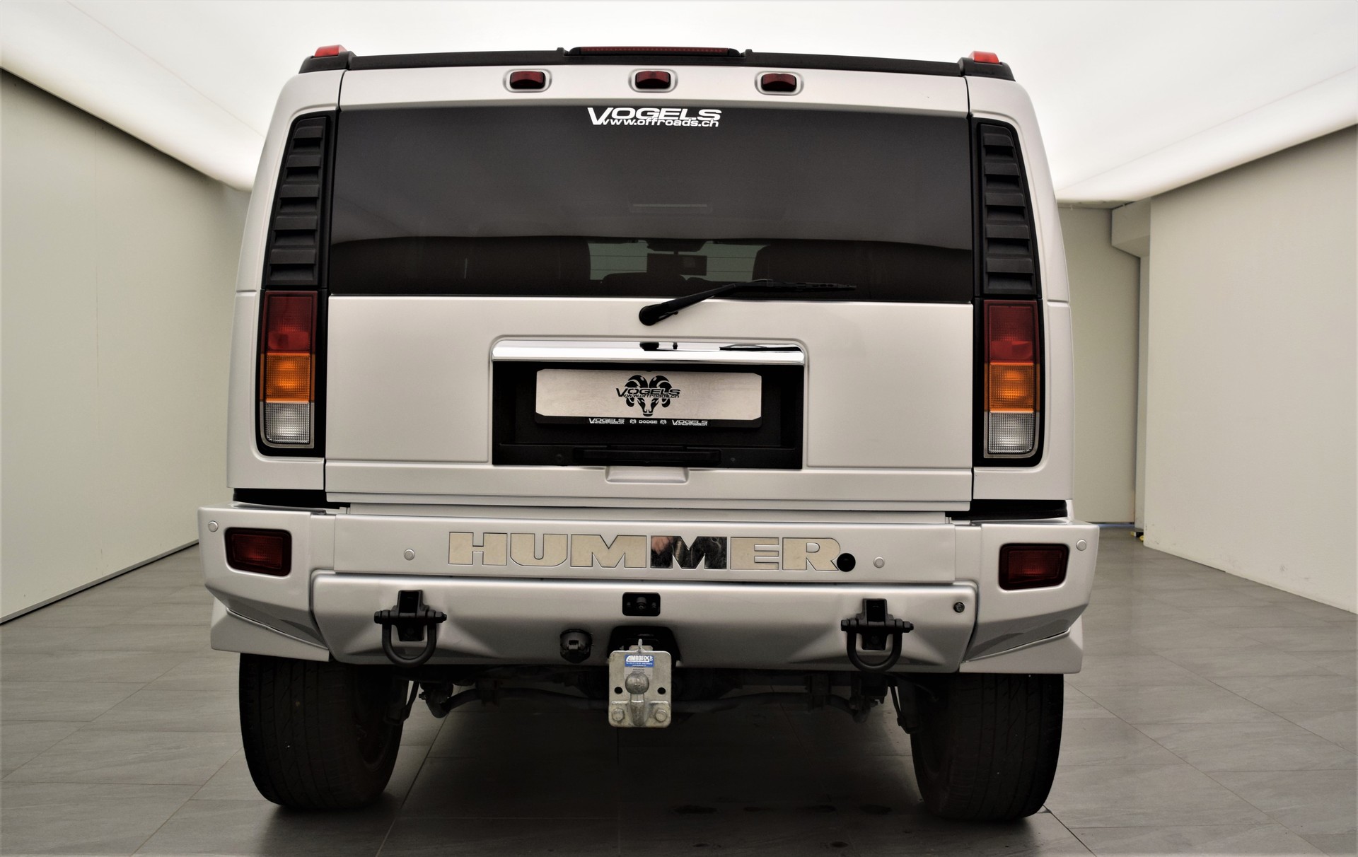 HUMMER H2 6.2 V8-image-4