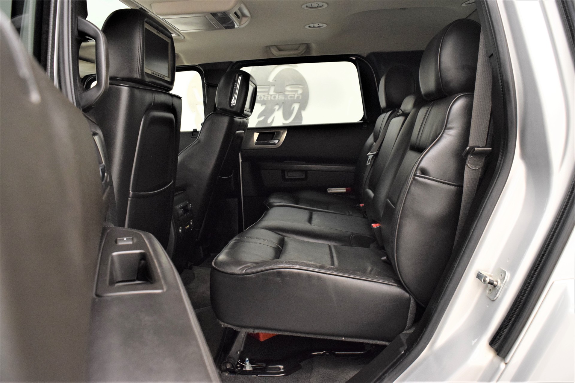 HUMMER H2 6.2 V8-image-8