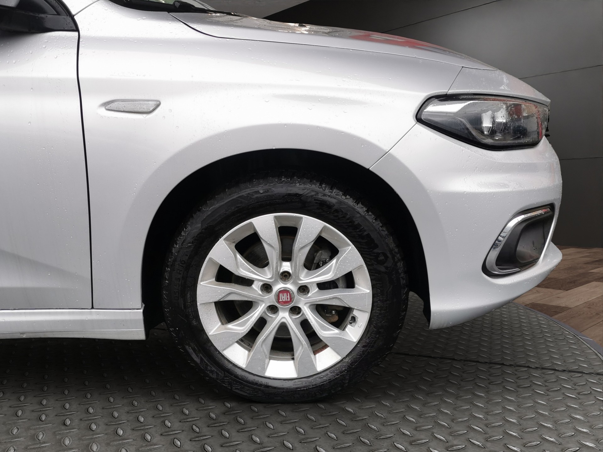 FIAT Tipo 1.4TJet Lounge-showroom-element-3