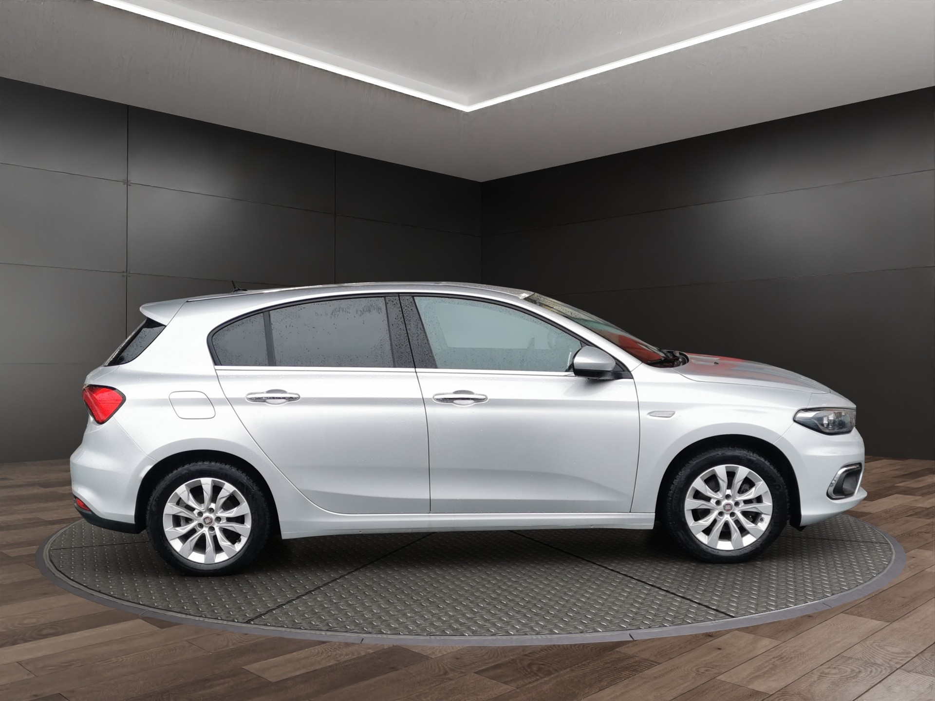 FIAT Tipo 1.4TJet Lounge-image-4