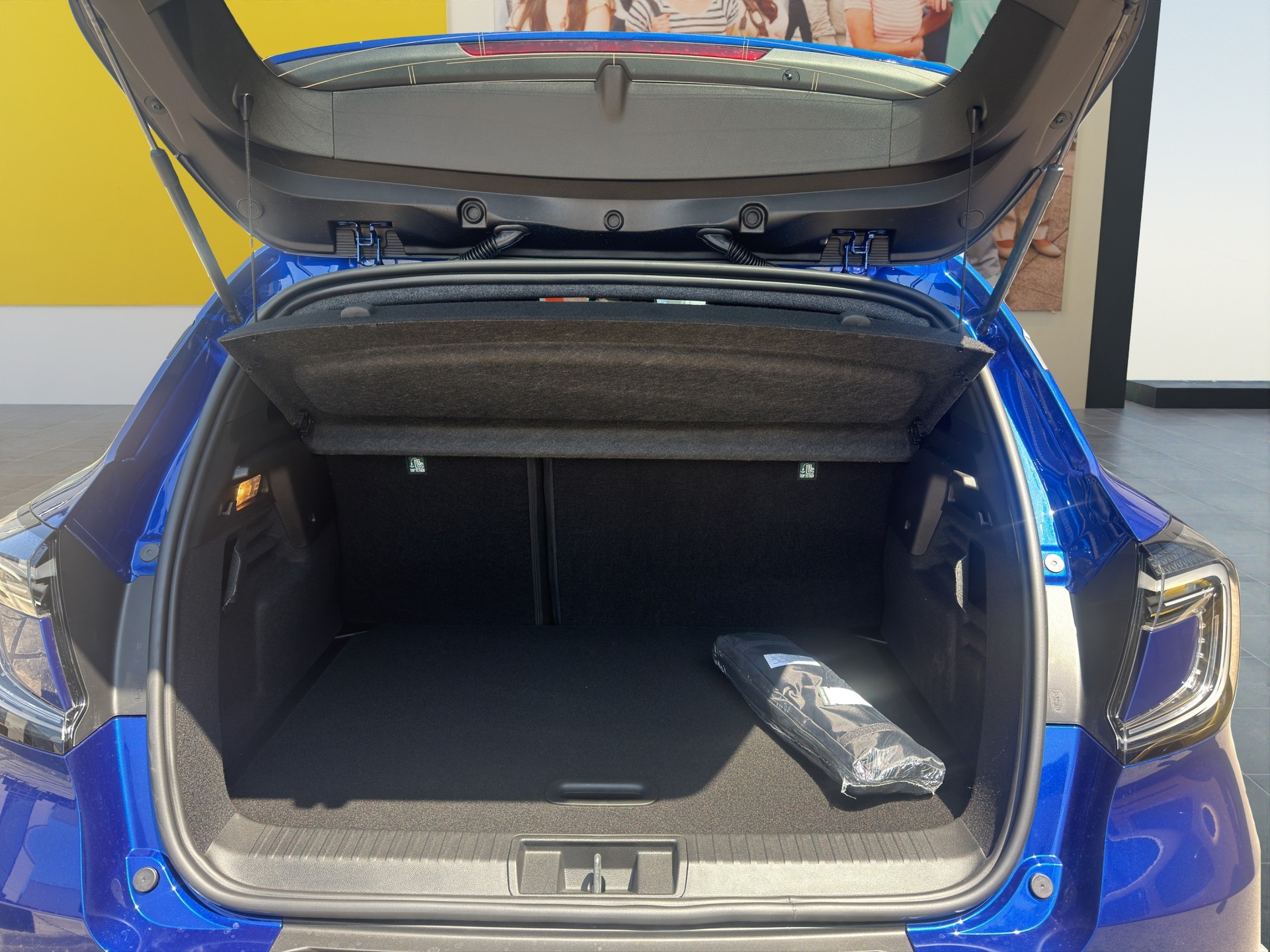 RENAULT Captur 1.3 TCe Techno EDC-image-4