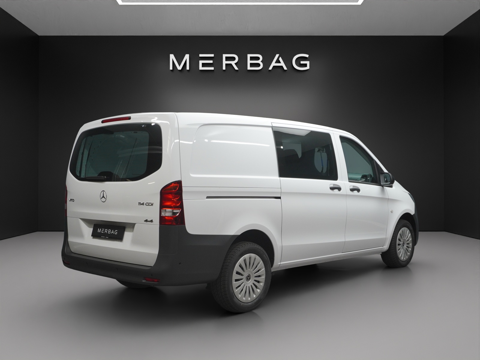 MERCEDES-BENZ Vito 114 KA PRO 3200mm L WORKER 4Matic-image-1