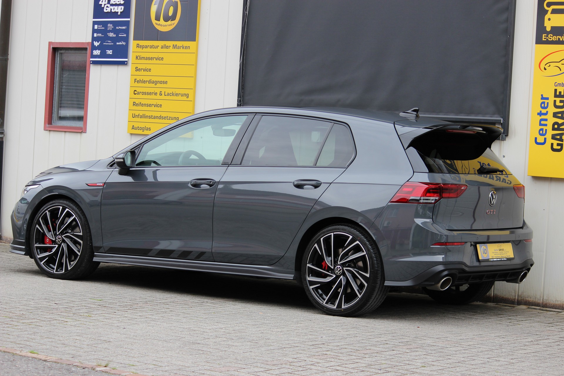 VW Golf 2.0 TSI GTI Clubsport DSG-image-5