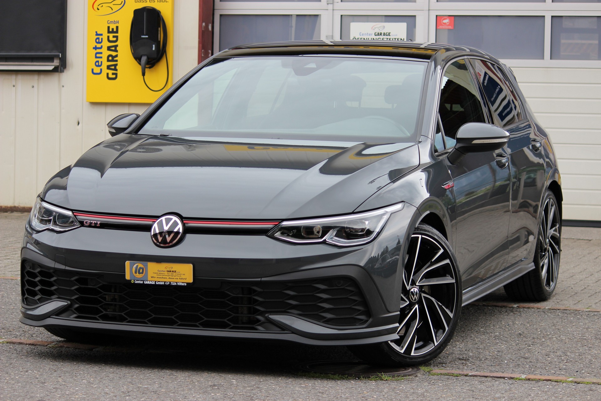 VW Golf 2.0 TSI GTI Clubsport DSG-showroom-element-1