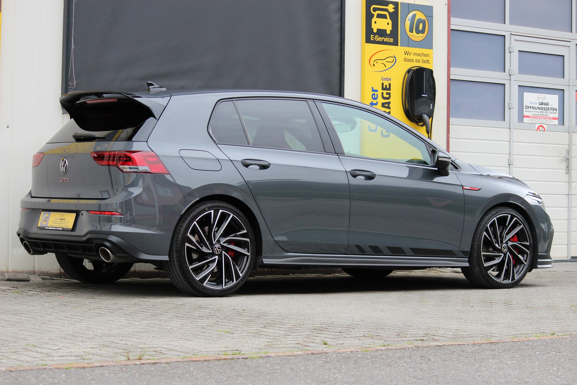 VW Golf 2.0 TSI GTI Clubsport DSG-image-7
