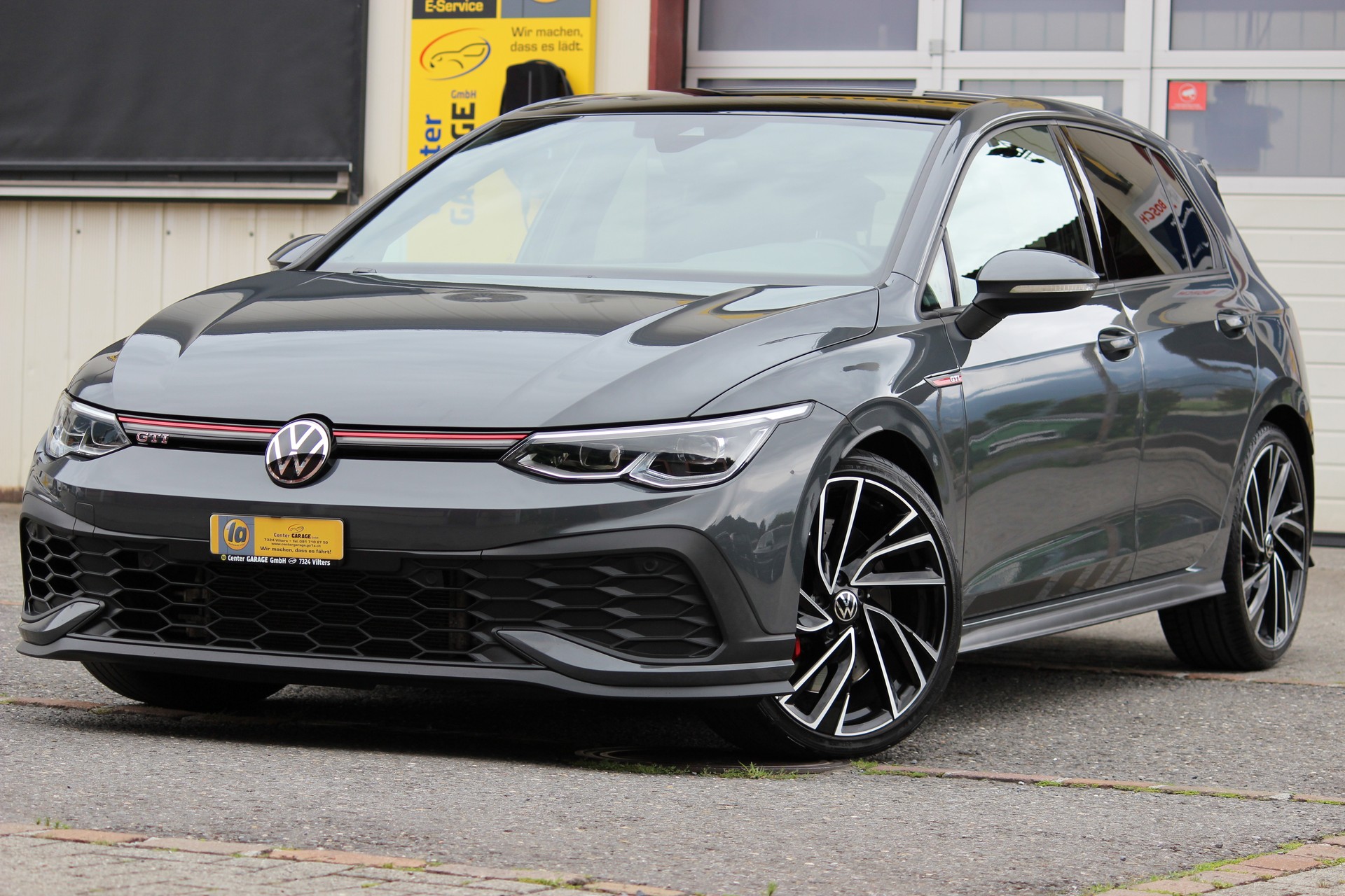 VW Golf 2.0 TSI GTI Clubsport DSG-showroom-element-3