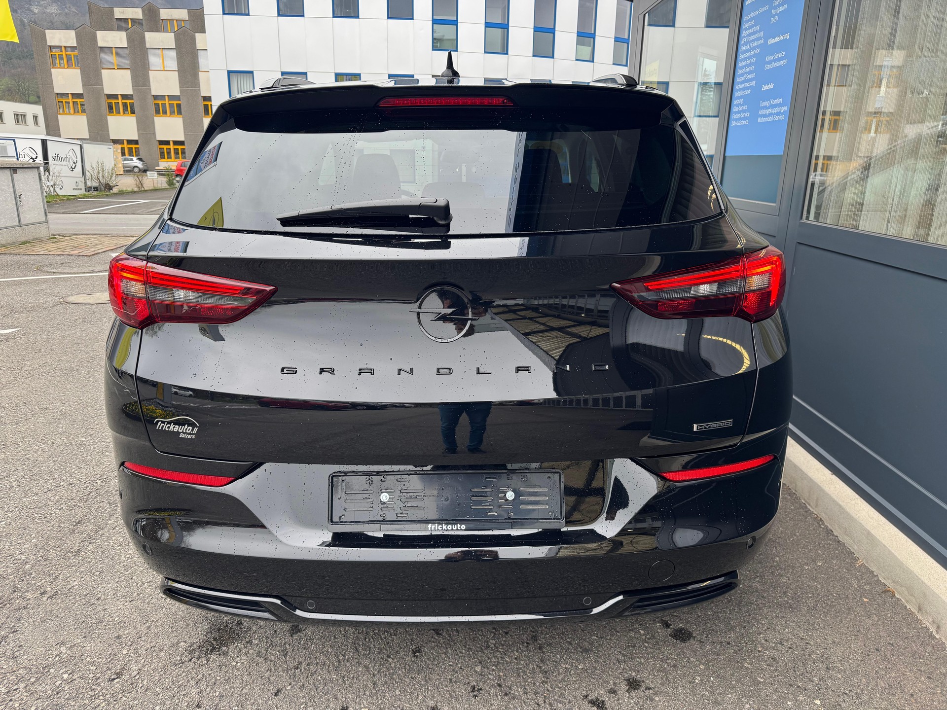 OPEL Grandland 1.6Turbo PHEV GS-image-4