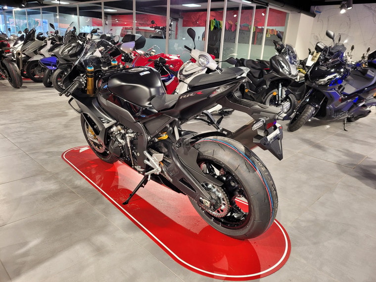 HONDA CBR 1000 RR-R Fireblade SP-image-3
