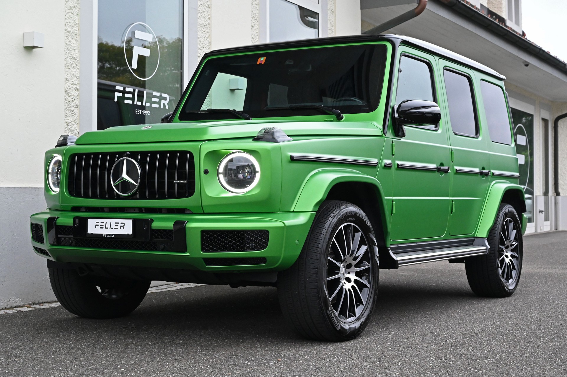MERCEDES-BENZ G 400 d AMG Line 9G-Tronic-showroom-element-1