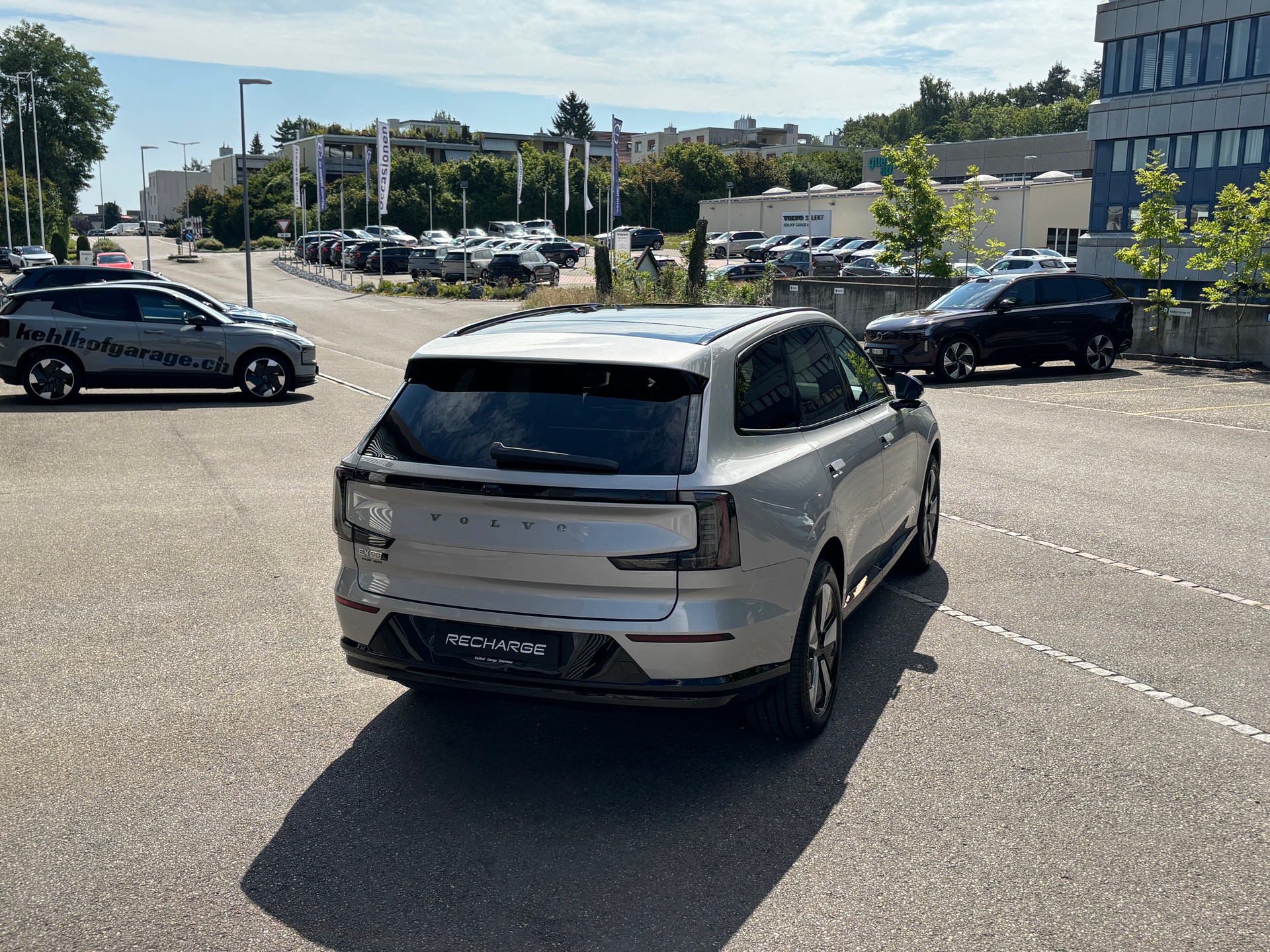 VOLVO EX90 Twin Plus AWD-image-5