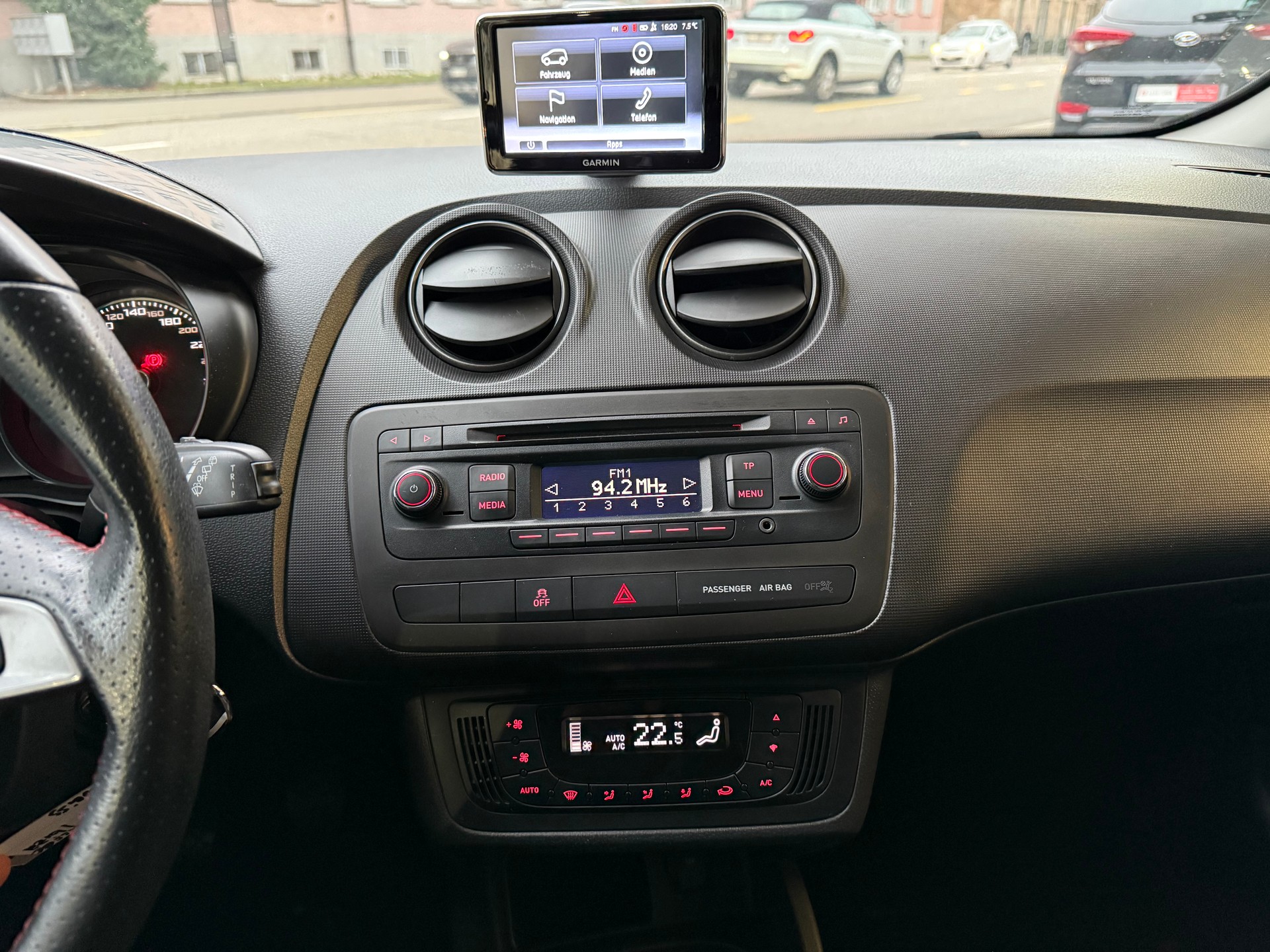 SEAT Ibiza 1.6 TDI FR-image-18