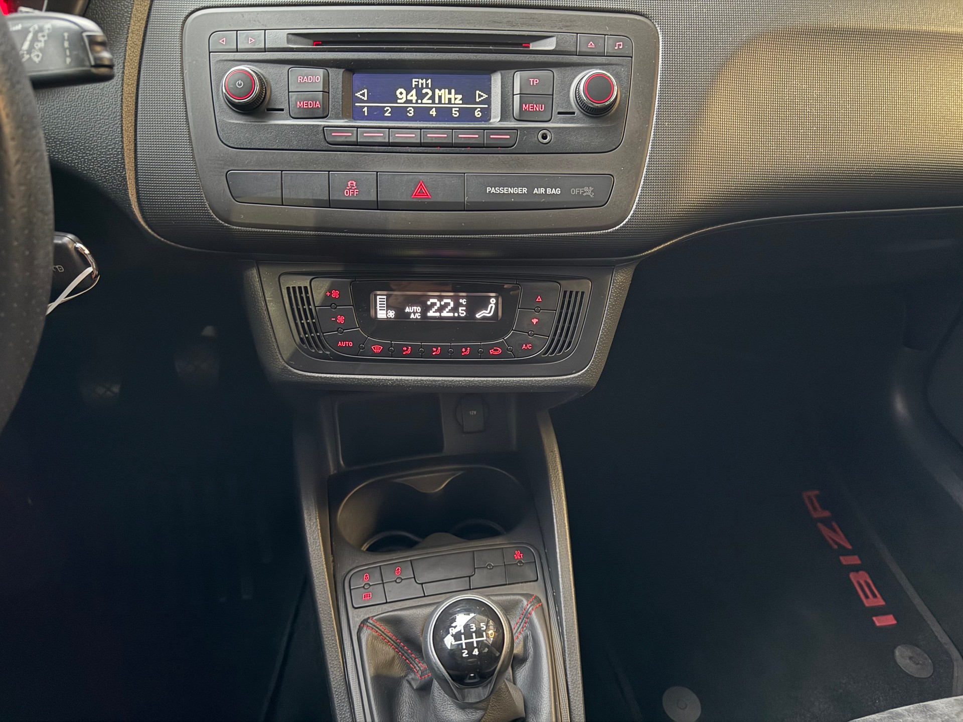 SEAT Ibiza 1.6 TDI FR-image-17