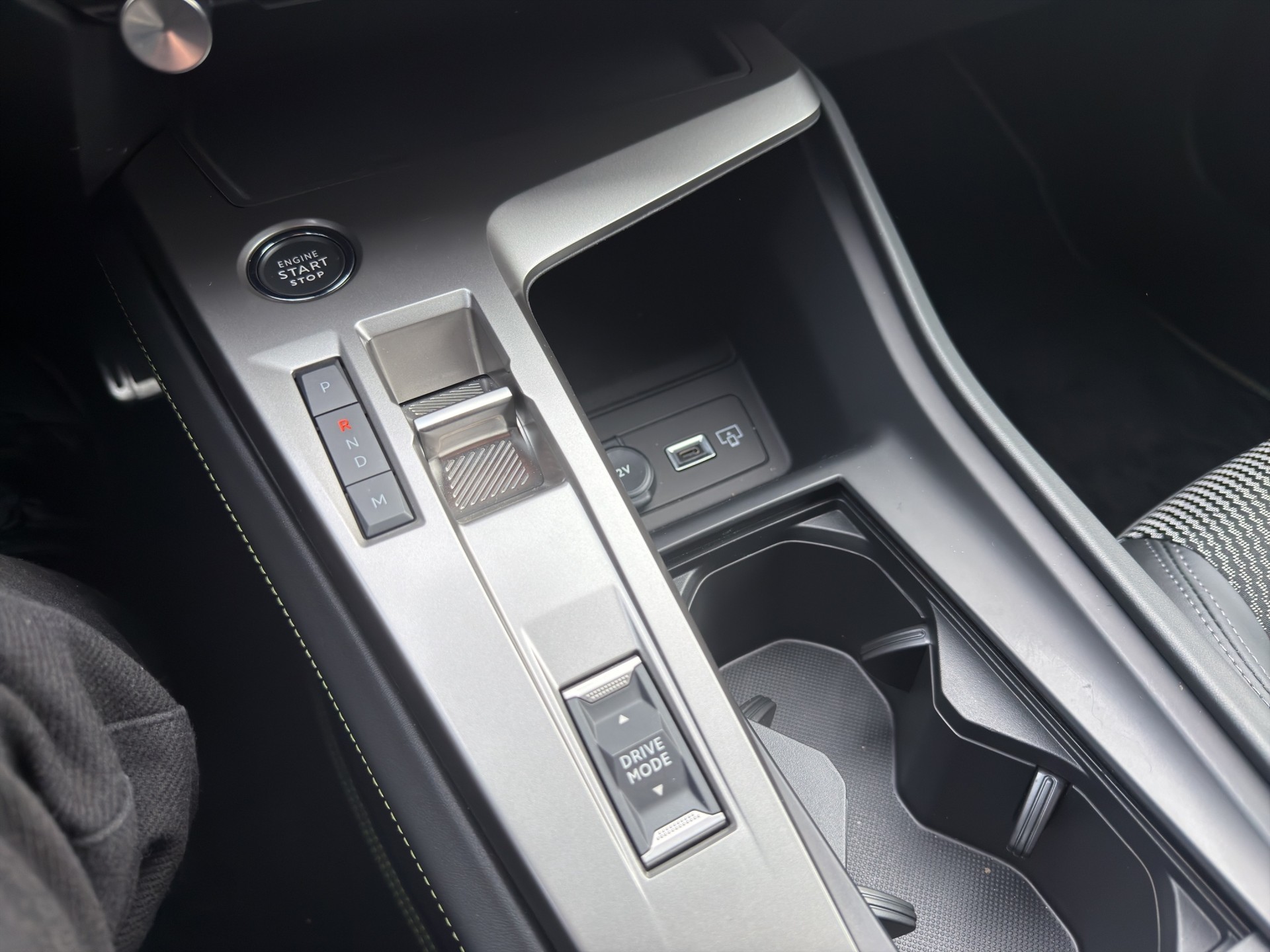 PEUGEOT 308 1.2 PureTech GT-image-29