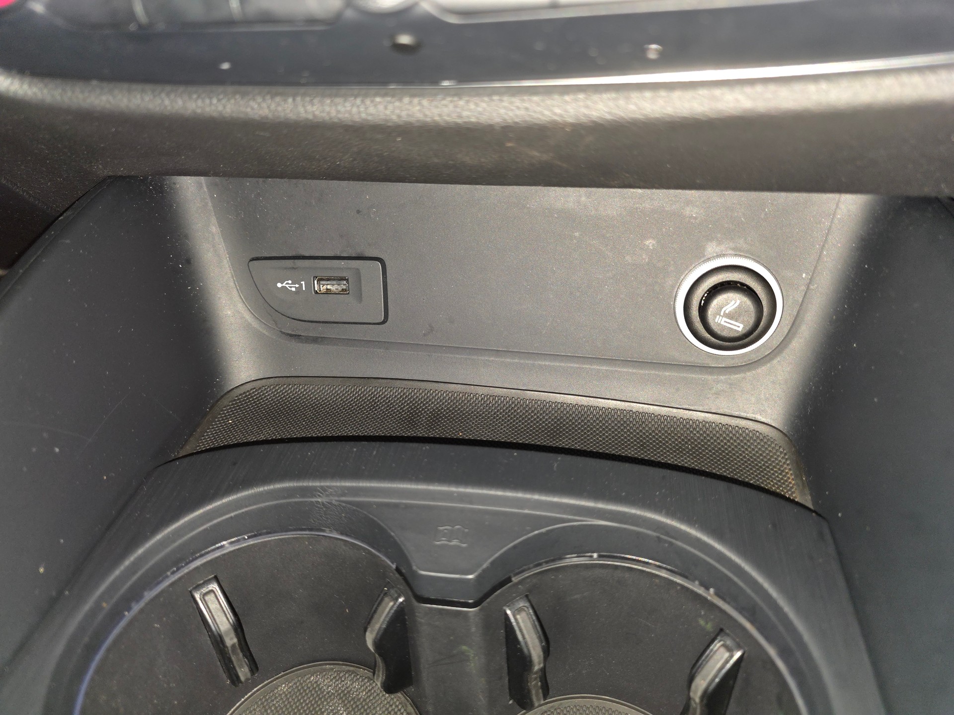AUDI A3 Sportback 35 TFSI S-Line Sportpaket-image-11