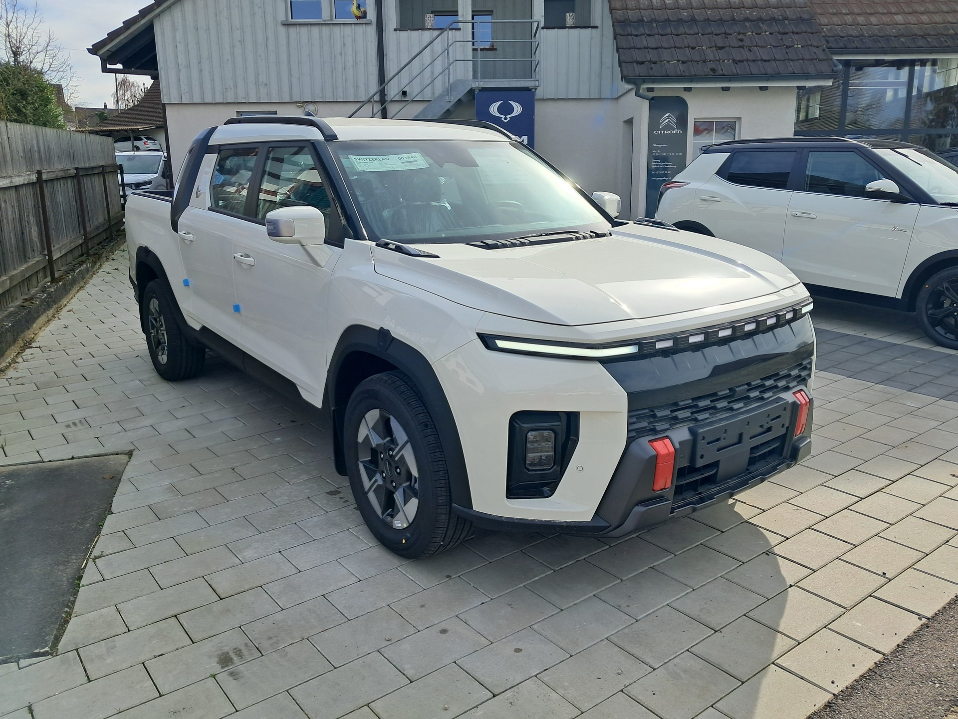 KGM-SsangYong Musso EV 80,6 kWh Bronze 4WD-showroom-element-1