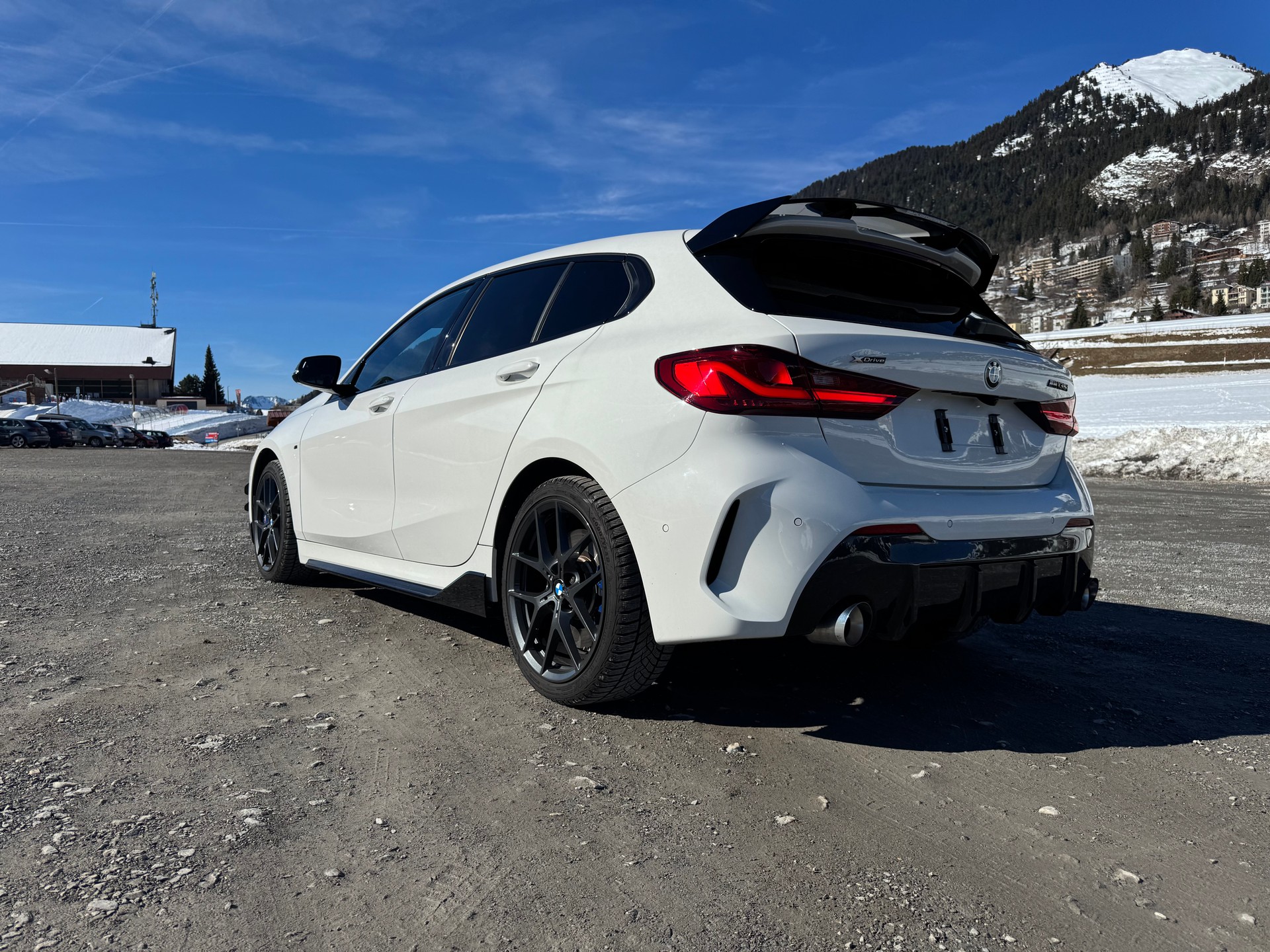 BMW M135i xDrive M Sport swiss Pro Steptronic-image-3