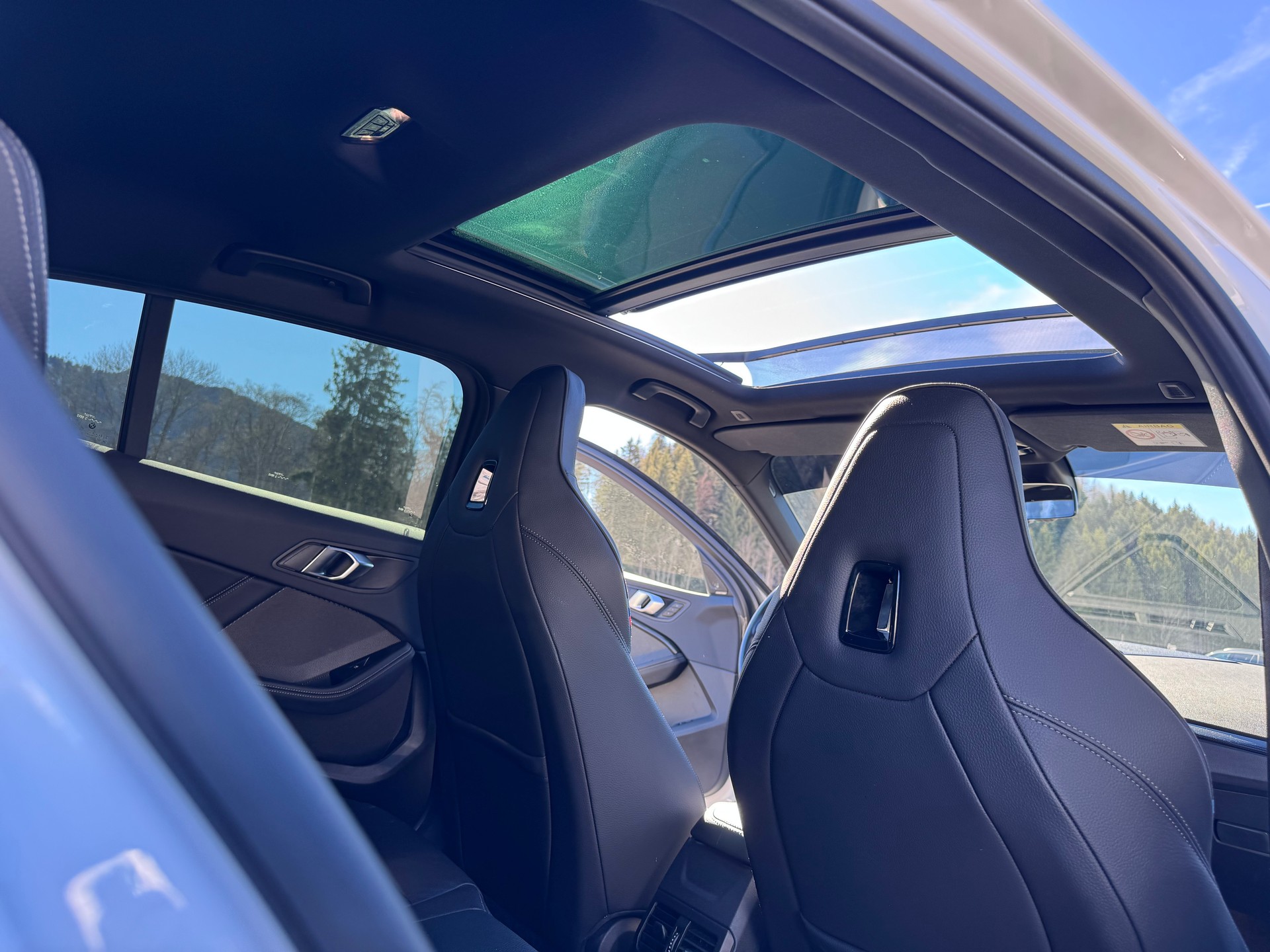 BMW M135i xDrive M Sport swiss Pro Steptronic-image-6