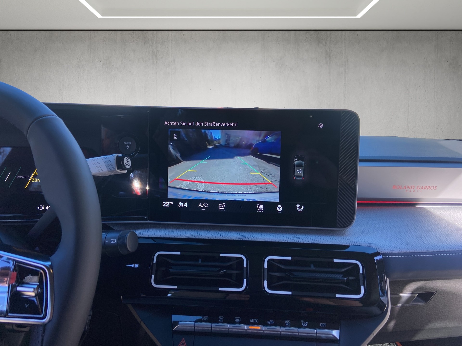 RENAULT R5 E-Tech Comfort Range 52 kWh Roland Garros-image-11