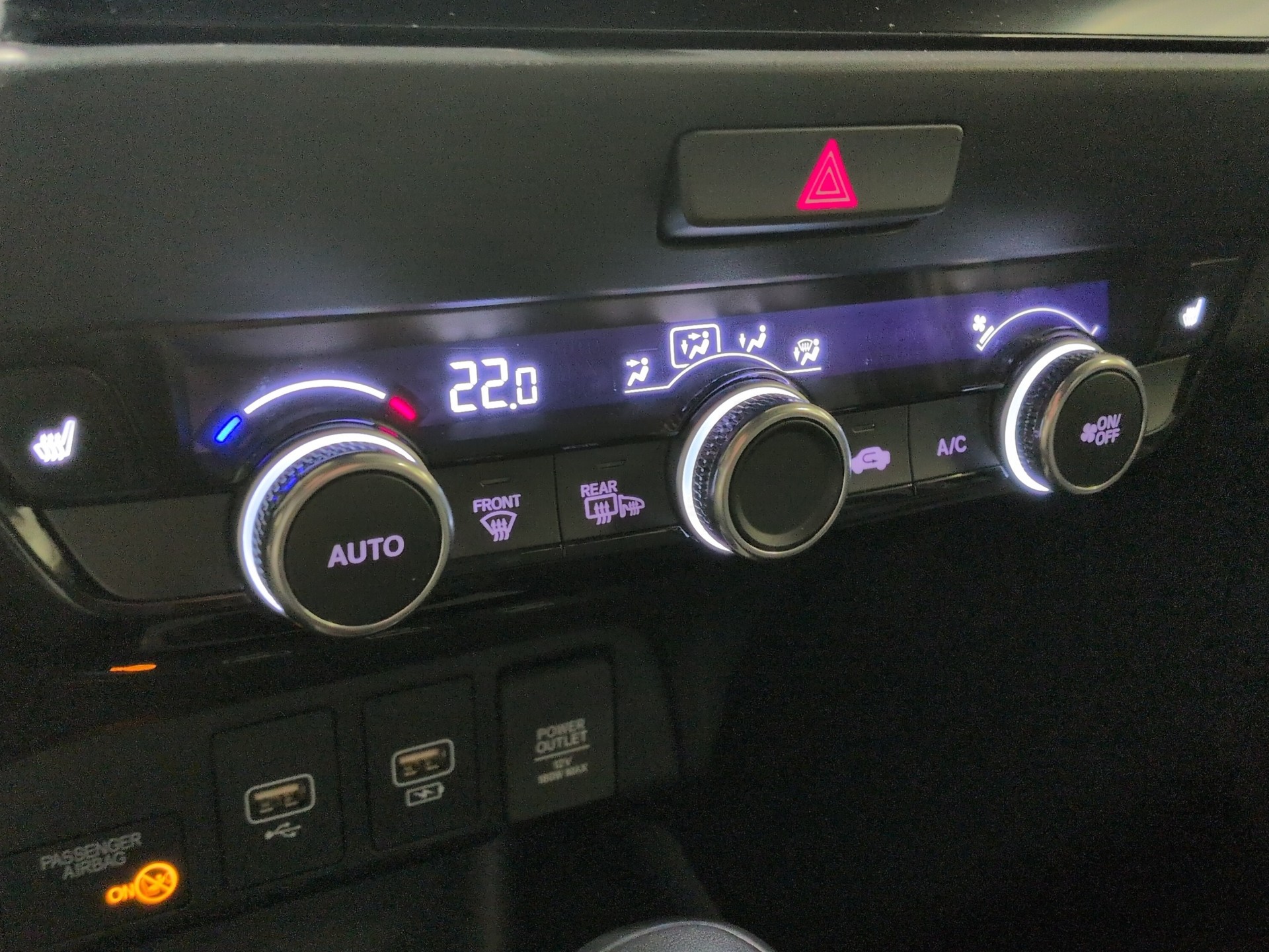 HONDA Jazz 1.5i-MMD Executive E-CVT-image-16