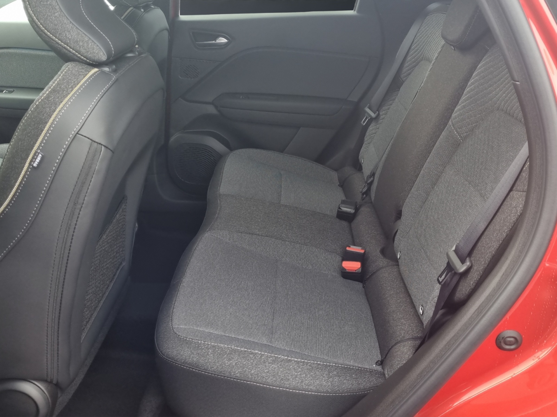 RENAULT CAPTUR FULL HYBRID E-TECH techno 160-image-9