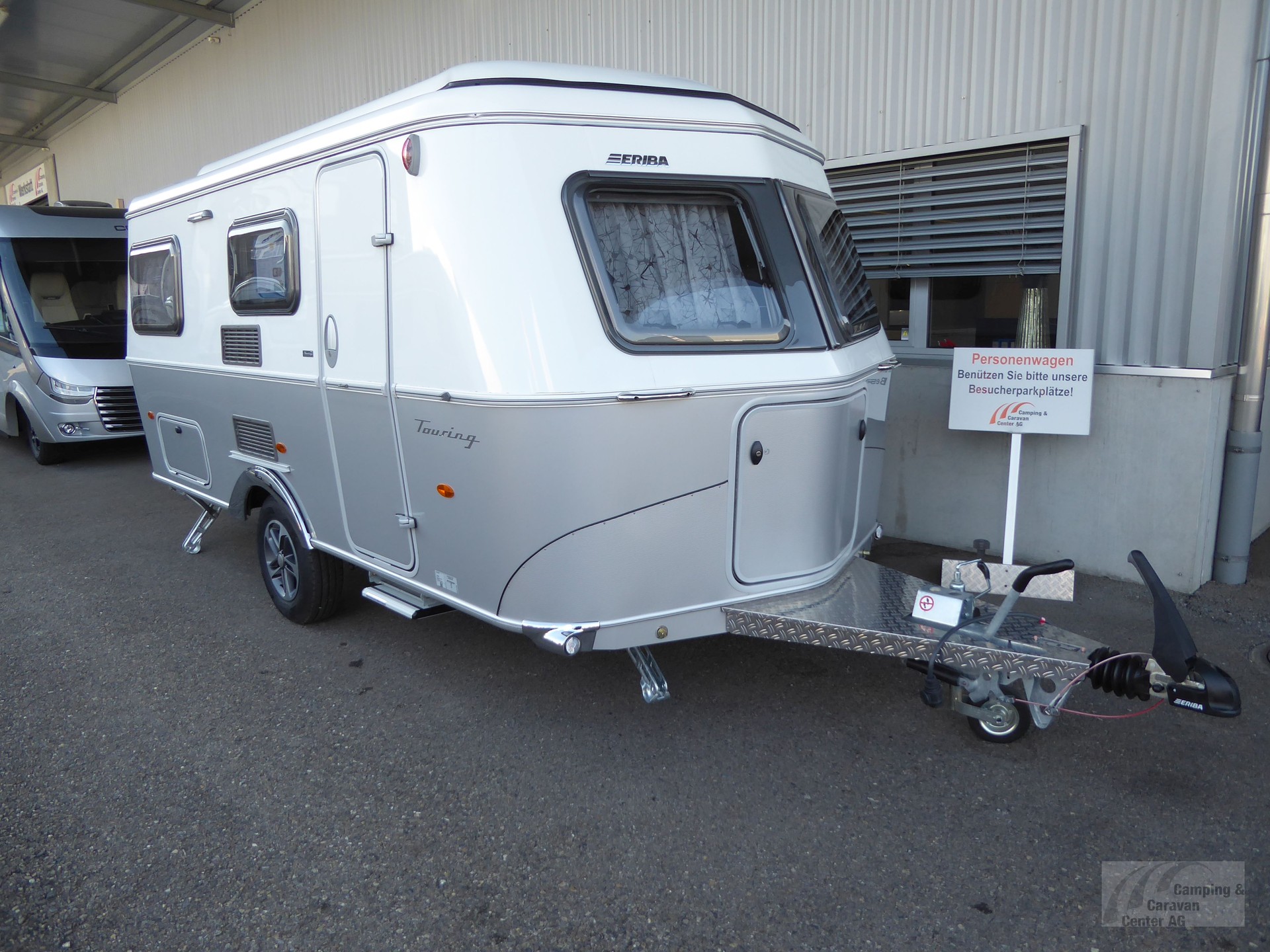 ERIBA Touring 542 Edition Urban-showroom-element-2