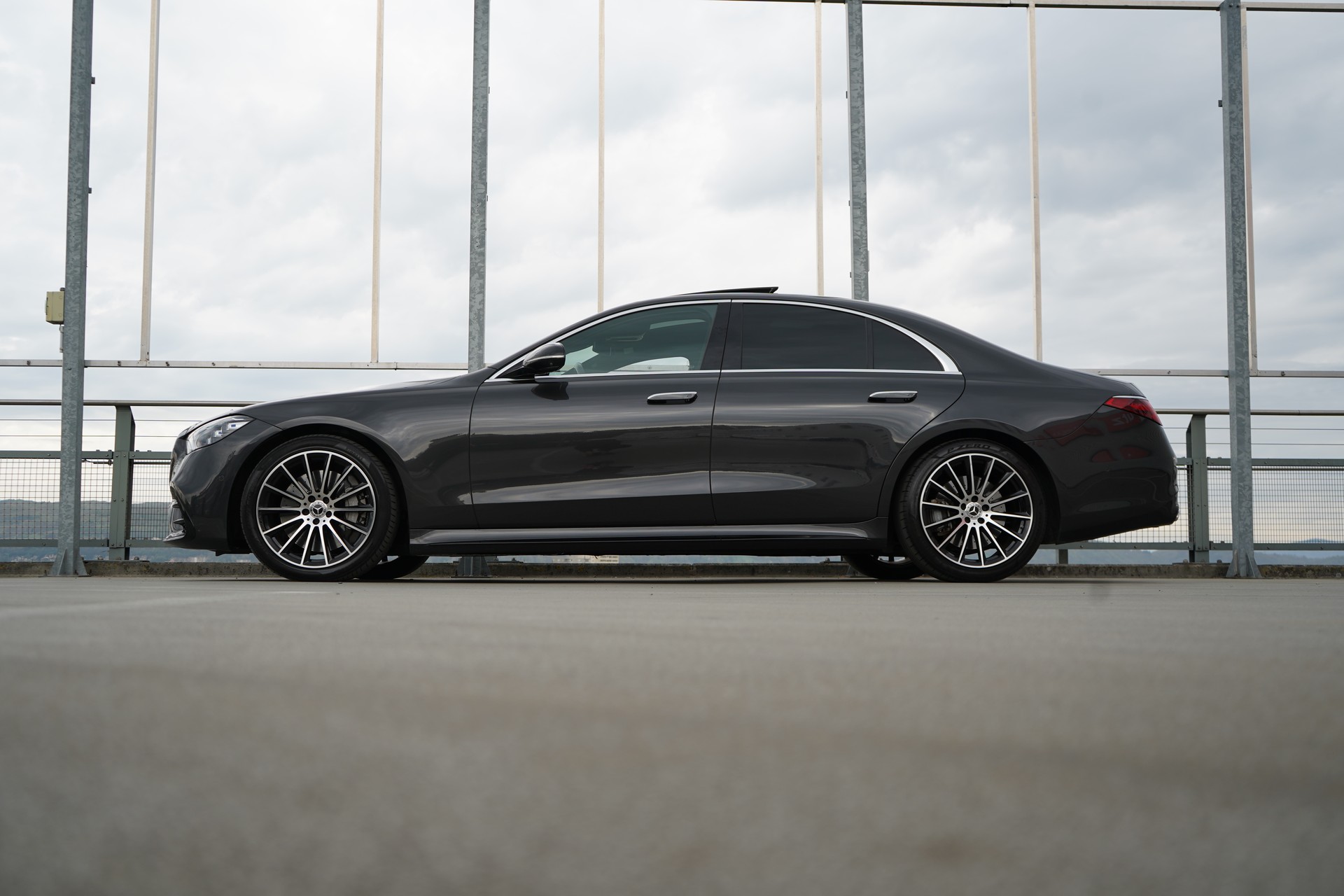 MERCEDES-BENZ S 500 4MATIC AMG LINE NIGHT 9G-TRONIC l 435 PS-showroom-element-3