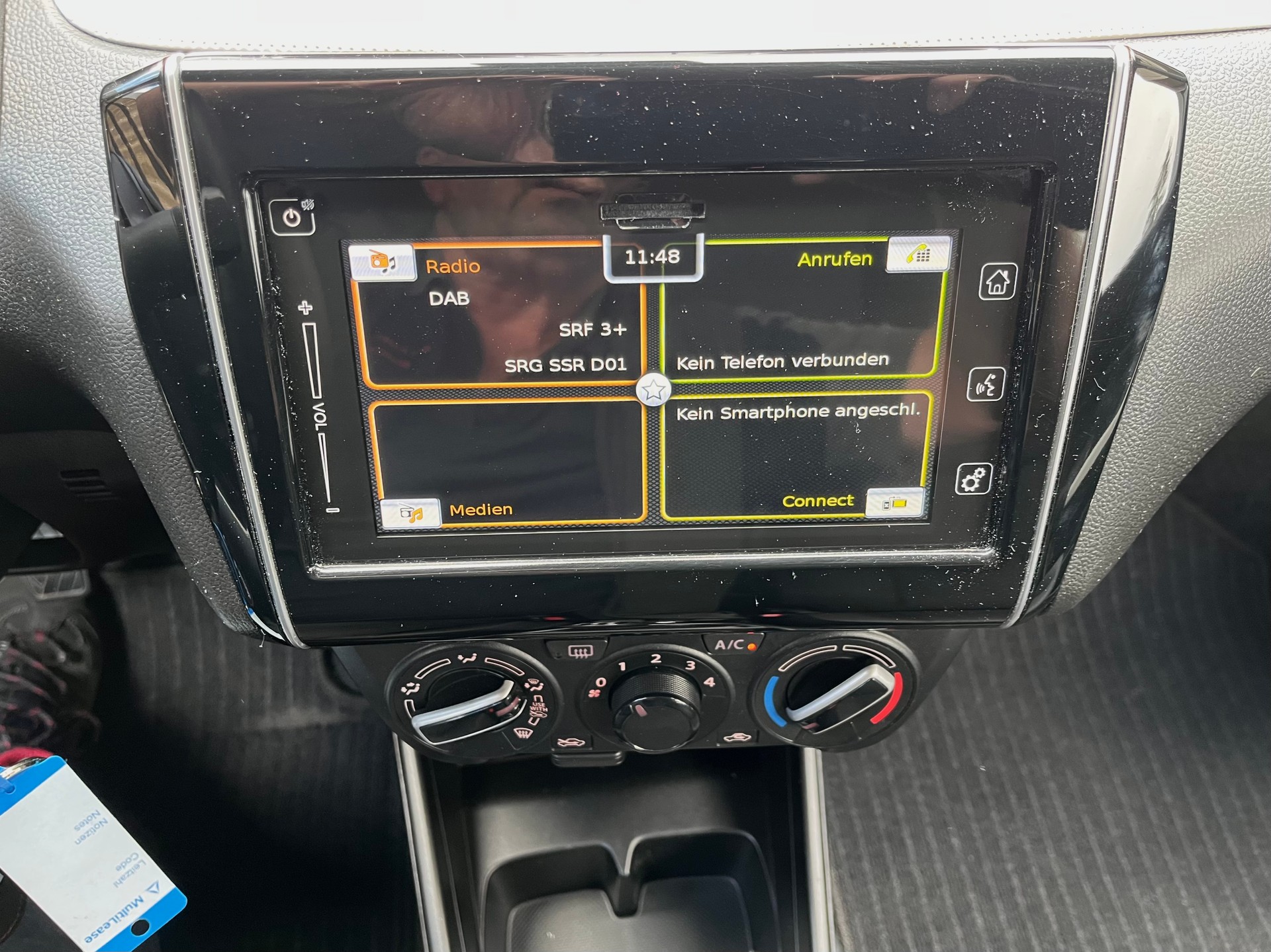 SUZUKI Swift 1.2 Compact + 4x4 Hybrid-image-12