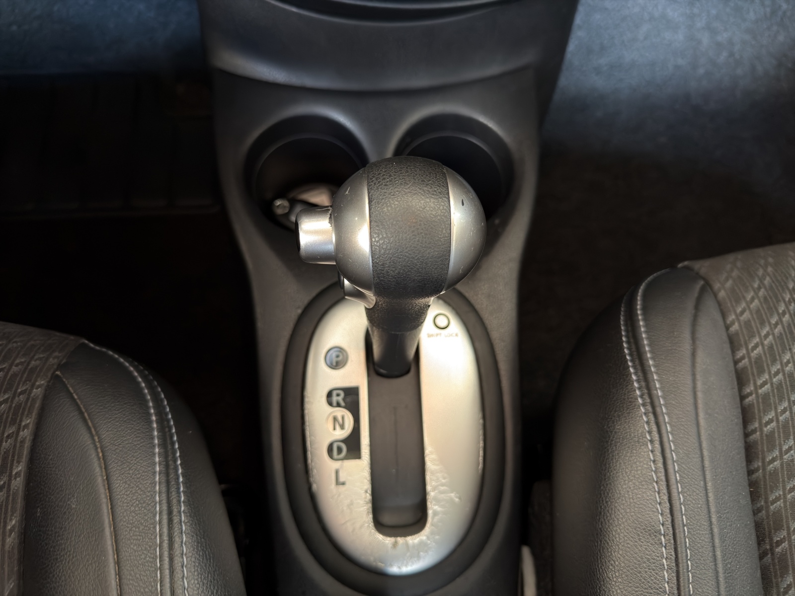 NISSAN Note 1.2 DIG-S tekna CVT-image-22