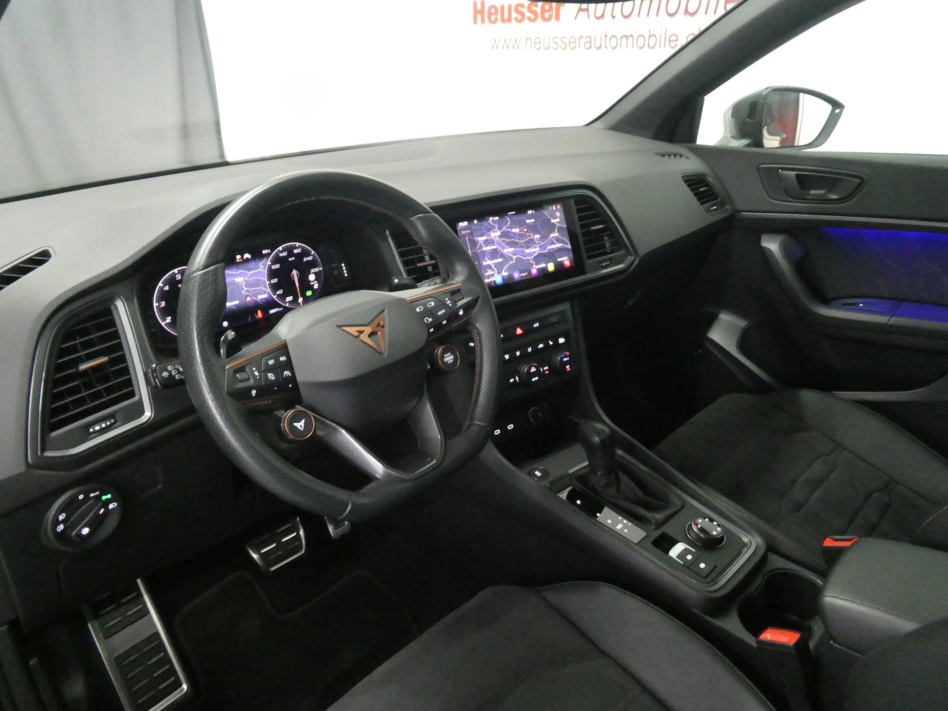 CUPRA Ateca 2.0TSI 4Drive DSG - Limited Edition - Panorama - Navi - Beats - Sportsitze - BREMBO - 360° Kamera - AHK - 300 PS-image-8