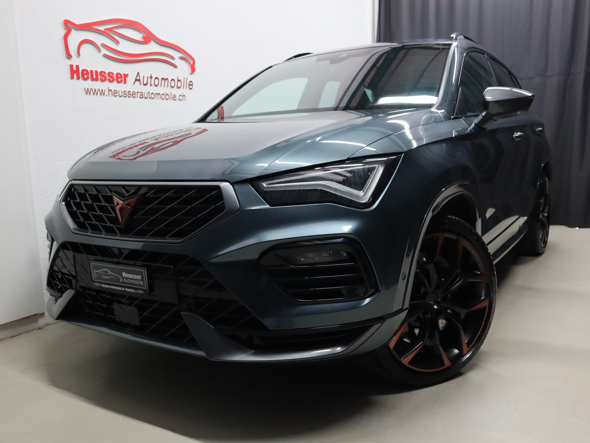 CUPRA Ateca 2.0TSI 4Drive DSG - Limited Edition - Panorama - Navi - Beats - Sportsitze - BREMBO - 360° Kamera - AHK - 300 PS-image-0