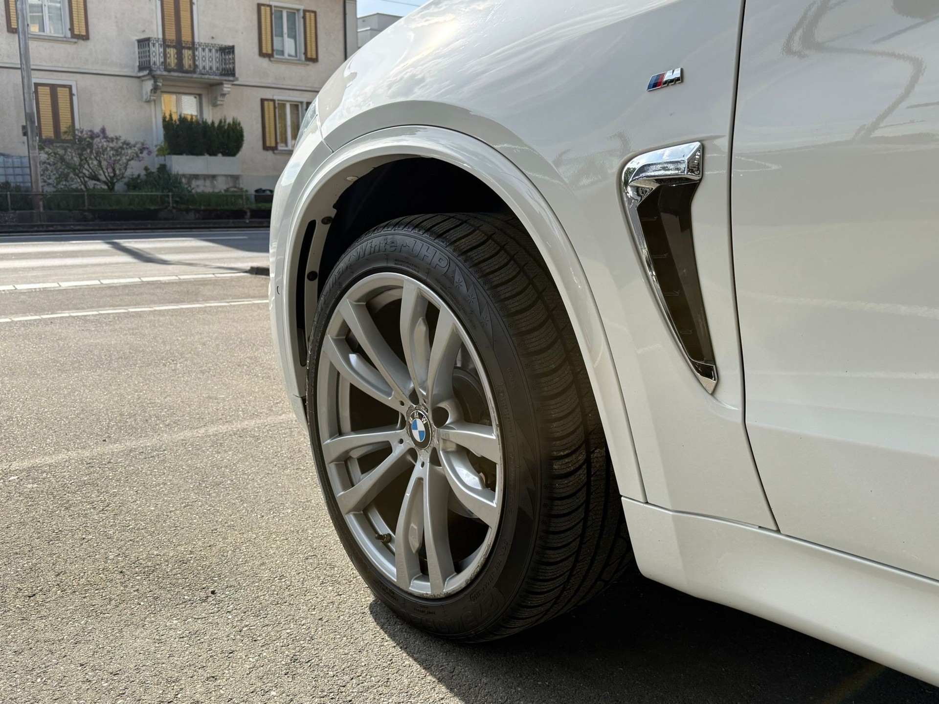 BMW X5 xDrive 40d *//M-Paket* Steptronic *HUD*-image-6
