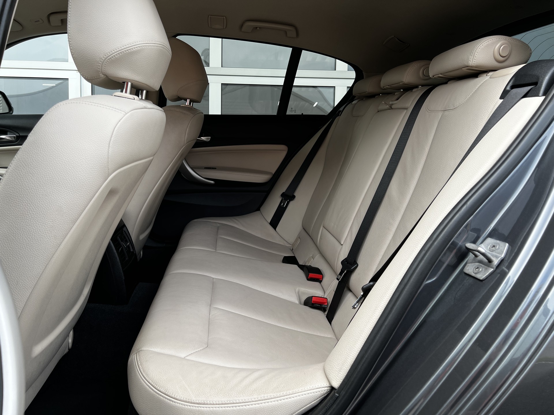 BMW 120d xDrive Steptronic-image-6