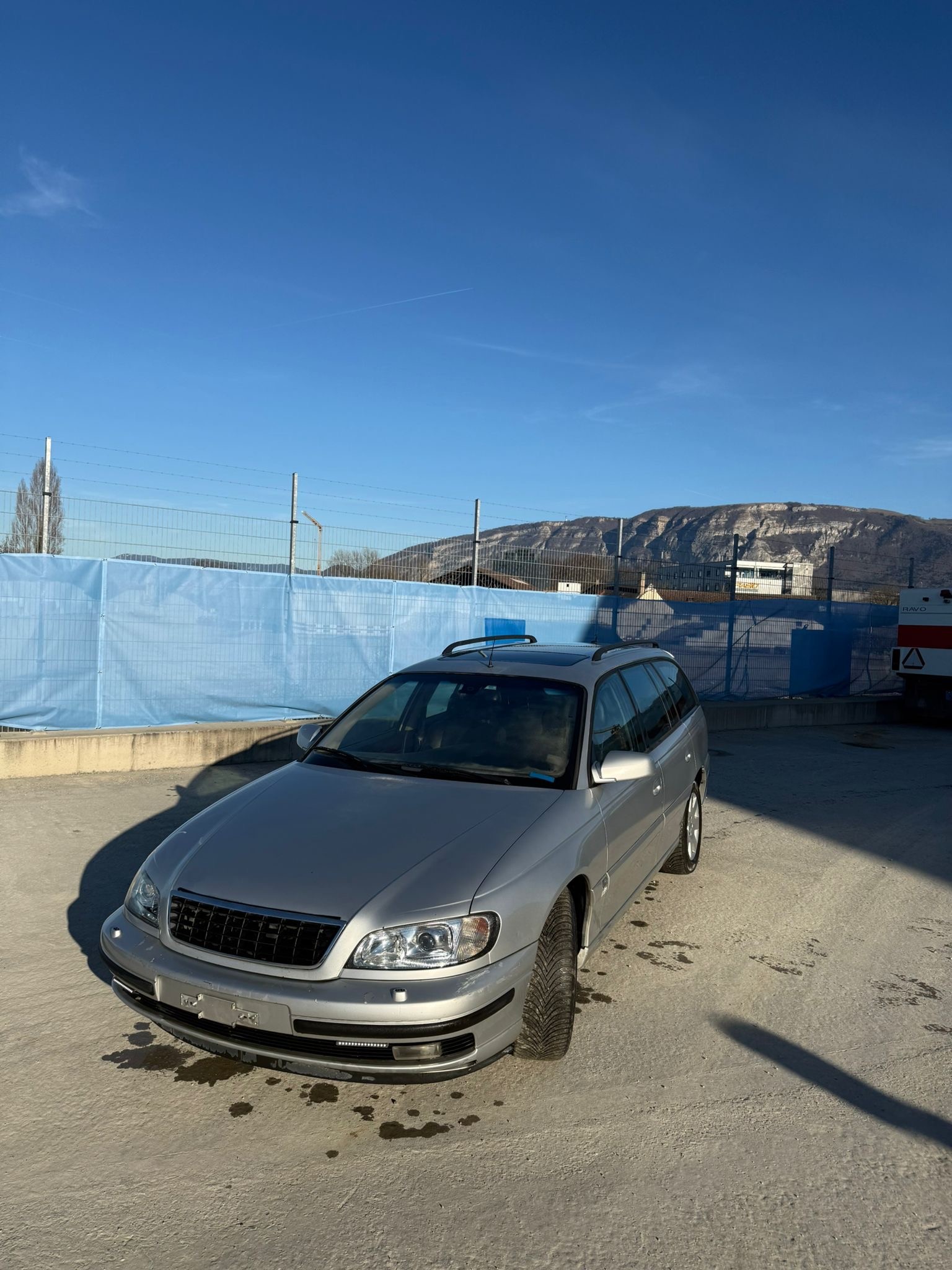 OPEL Omega 3.2i V6 Limited-image-8