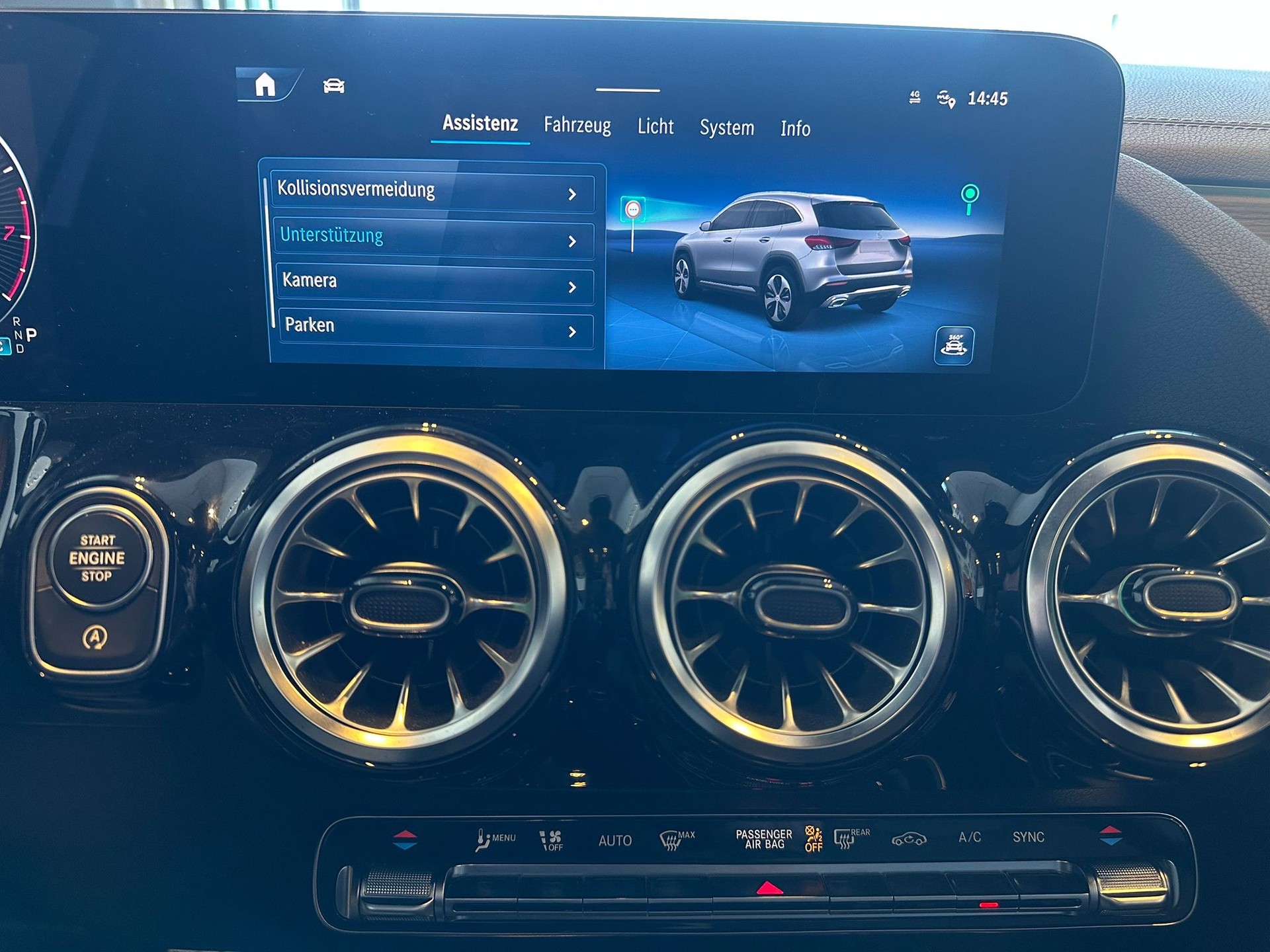 MERCEDES-BENZ GLA 250 4Matic 8G-DCT-image-13