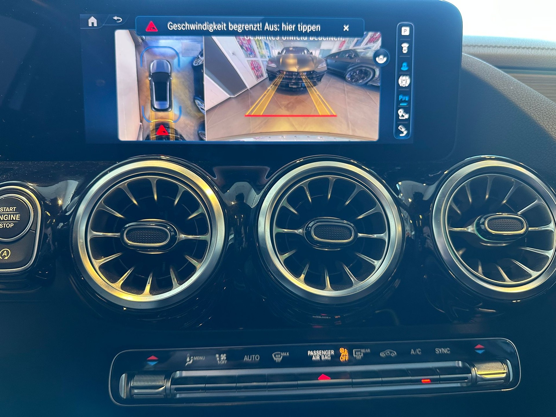 MERCEDES-BENZ GLA 250 4Matic 8G-DCT-image-11