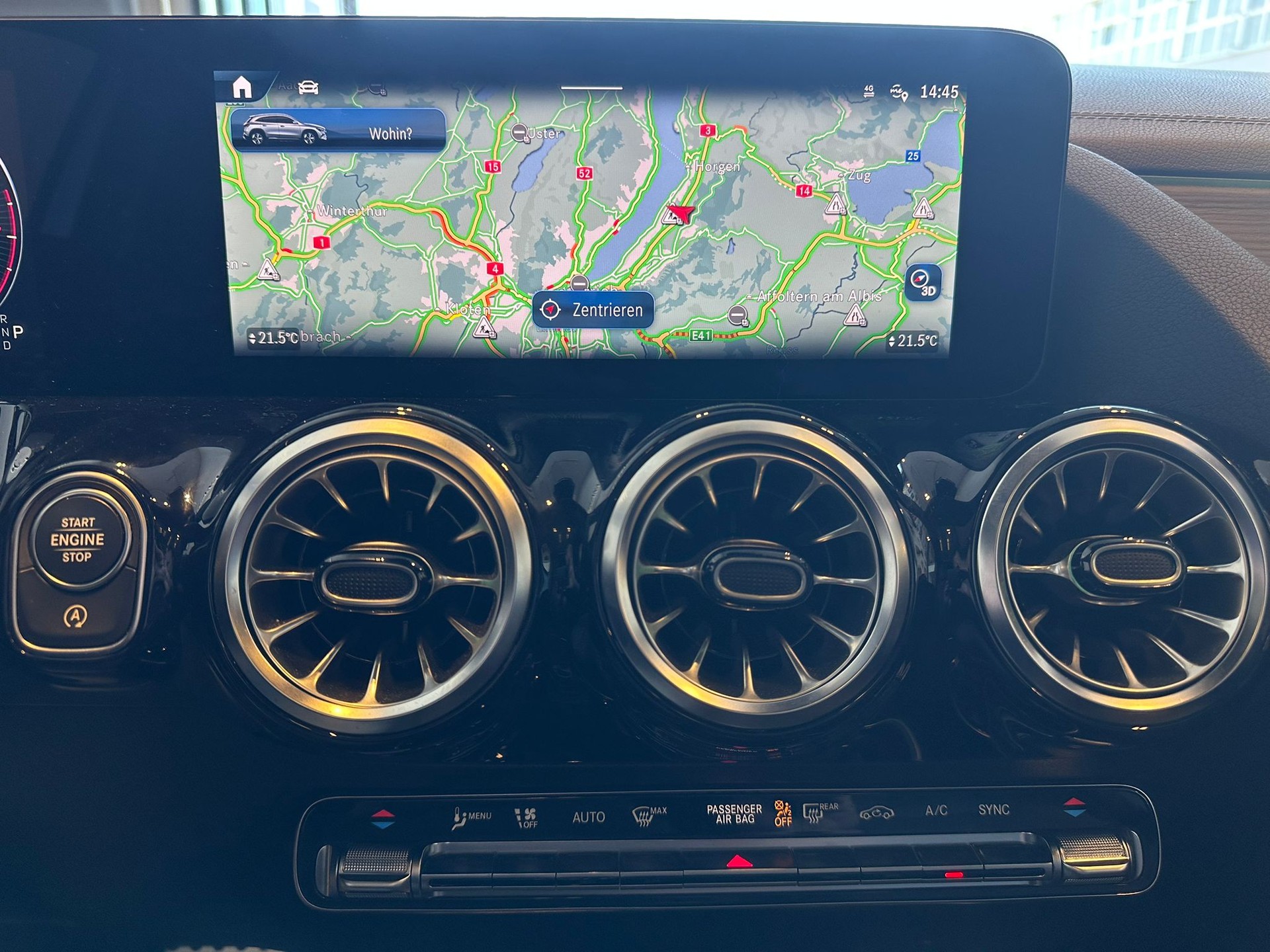 MERCEDES-BENZ GLA 250 4Matic 8G-DCT-image-12