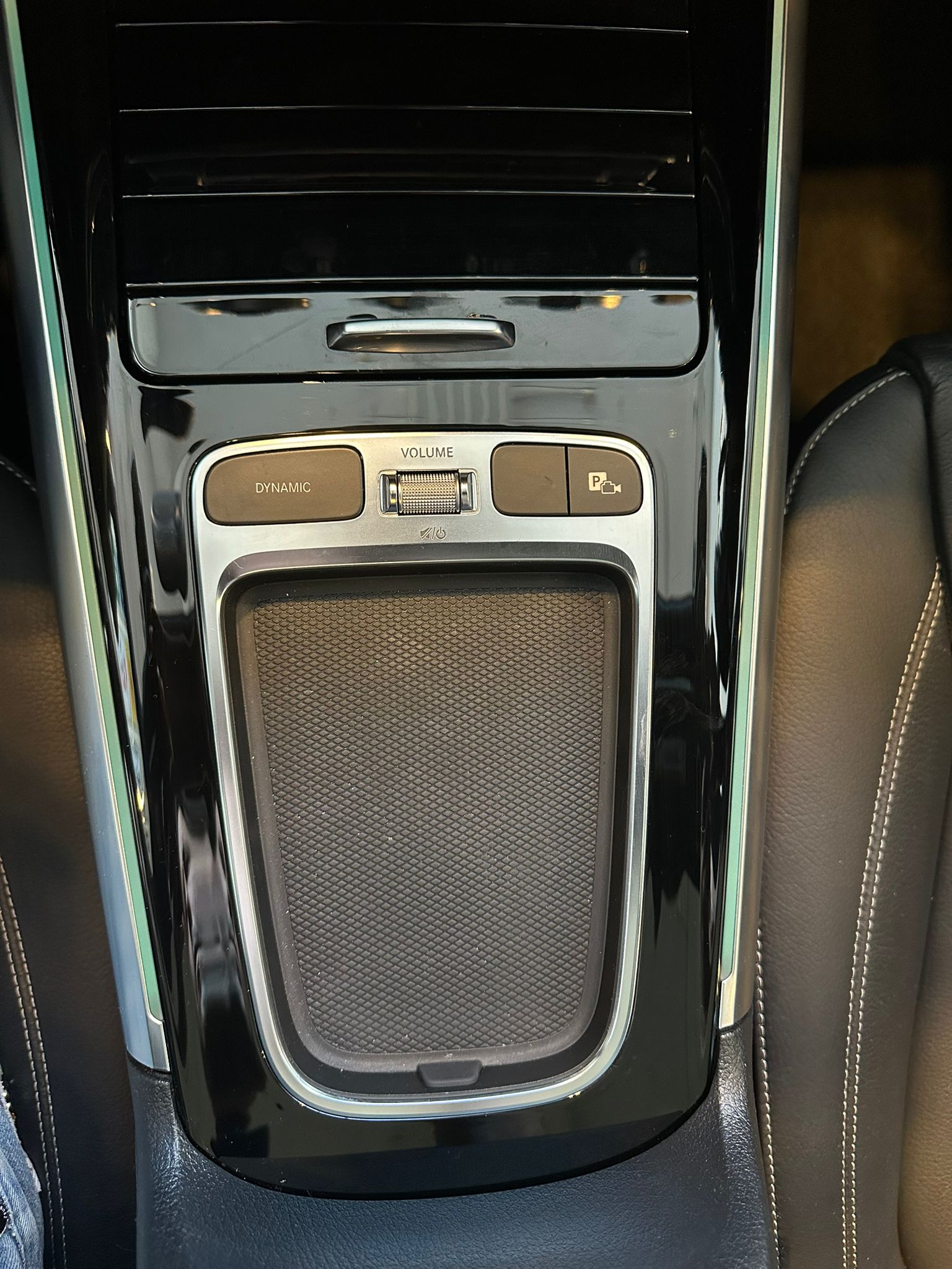 MERCEDES-BENZ GLA 250 4Matic 8G-DCT-image-15