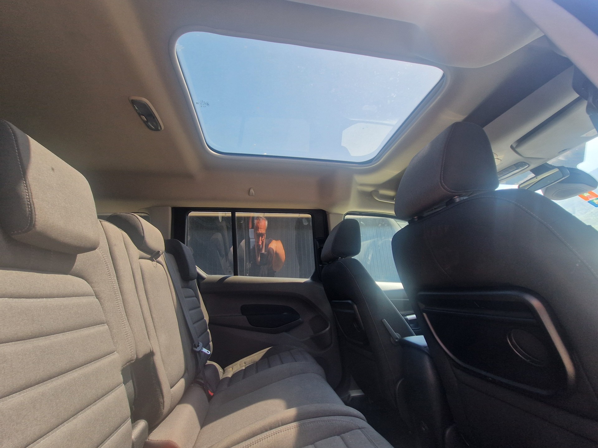 FORD Grand Tourneo Connect 1.5 EcoBlue Titanium Automat-image-8