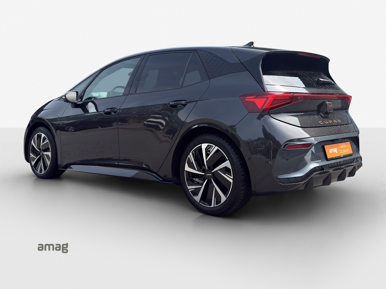 CUPRA Born 77 kWh e-Boost-showroom-element-2