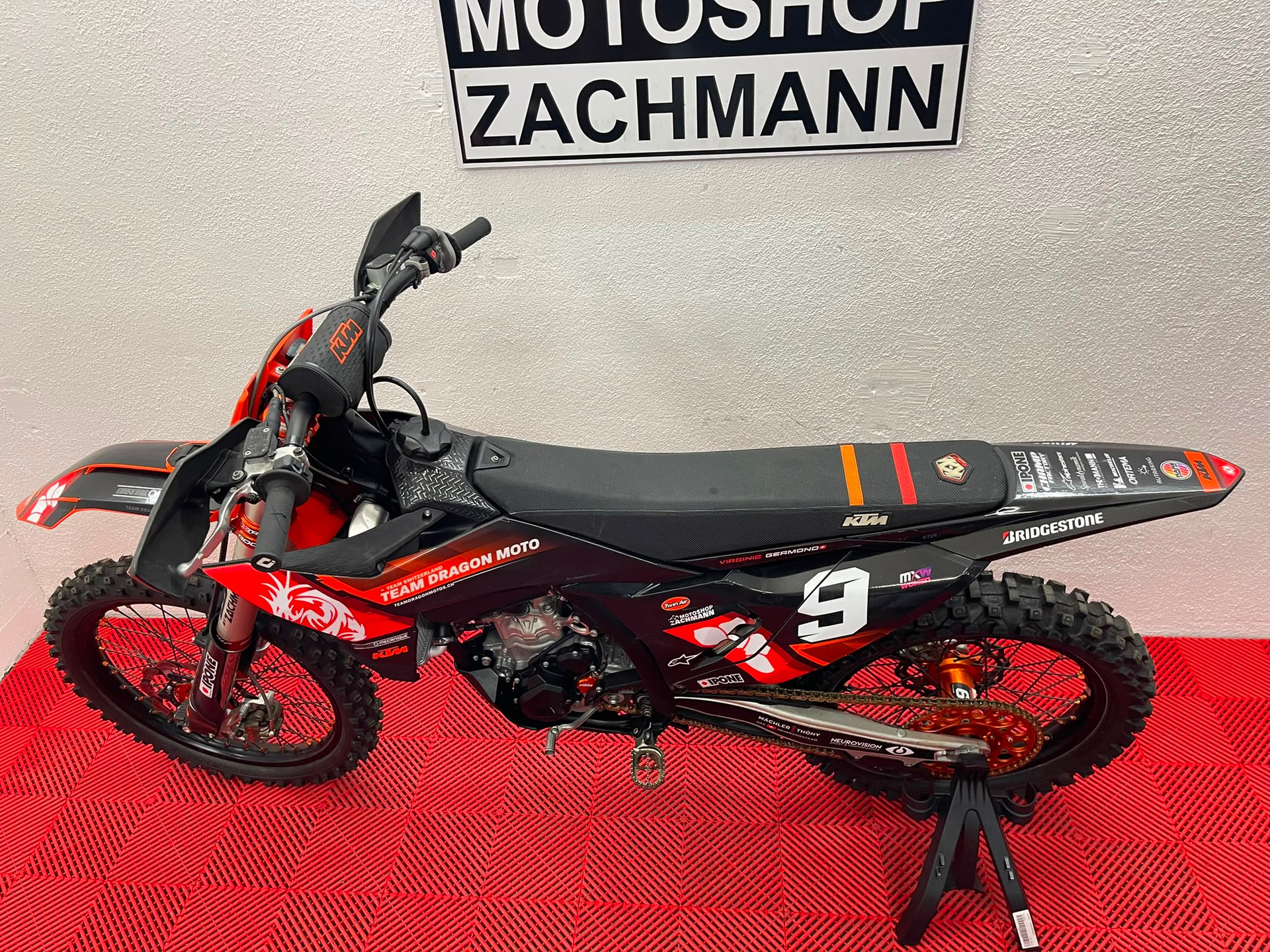 KTM 250 SX-F 2025-image-13