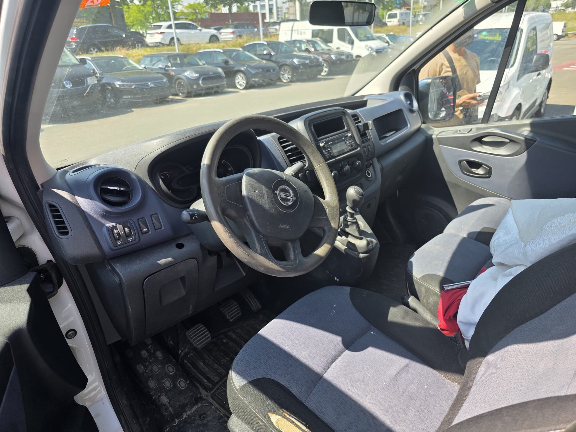 OPEL Vivaro 1.6 CDTI 2.7t L1H1-image-19