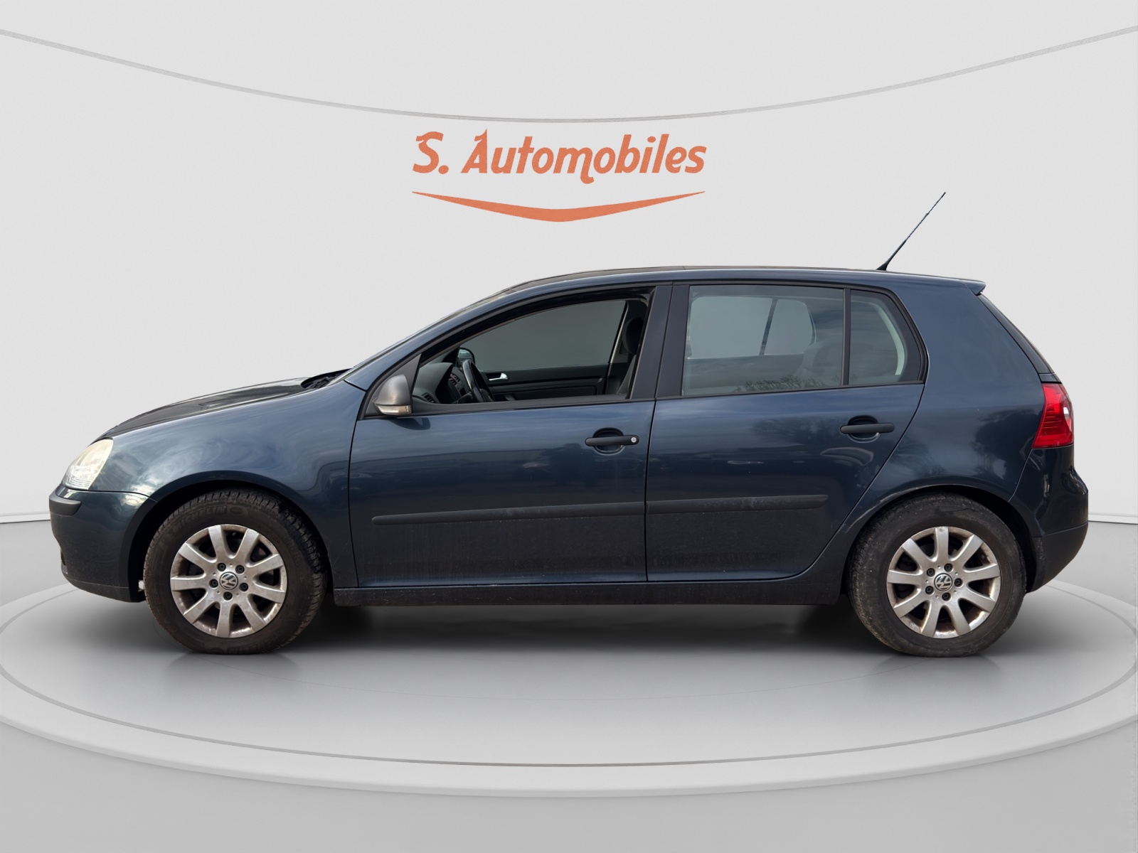 VW Golf 1.9 TDI Trendline 4Motion-image-5