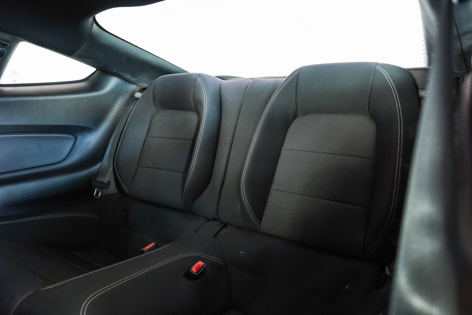 FORD Mustang Fastback 3.7 Automat-image-10
