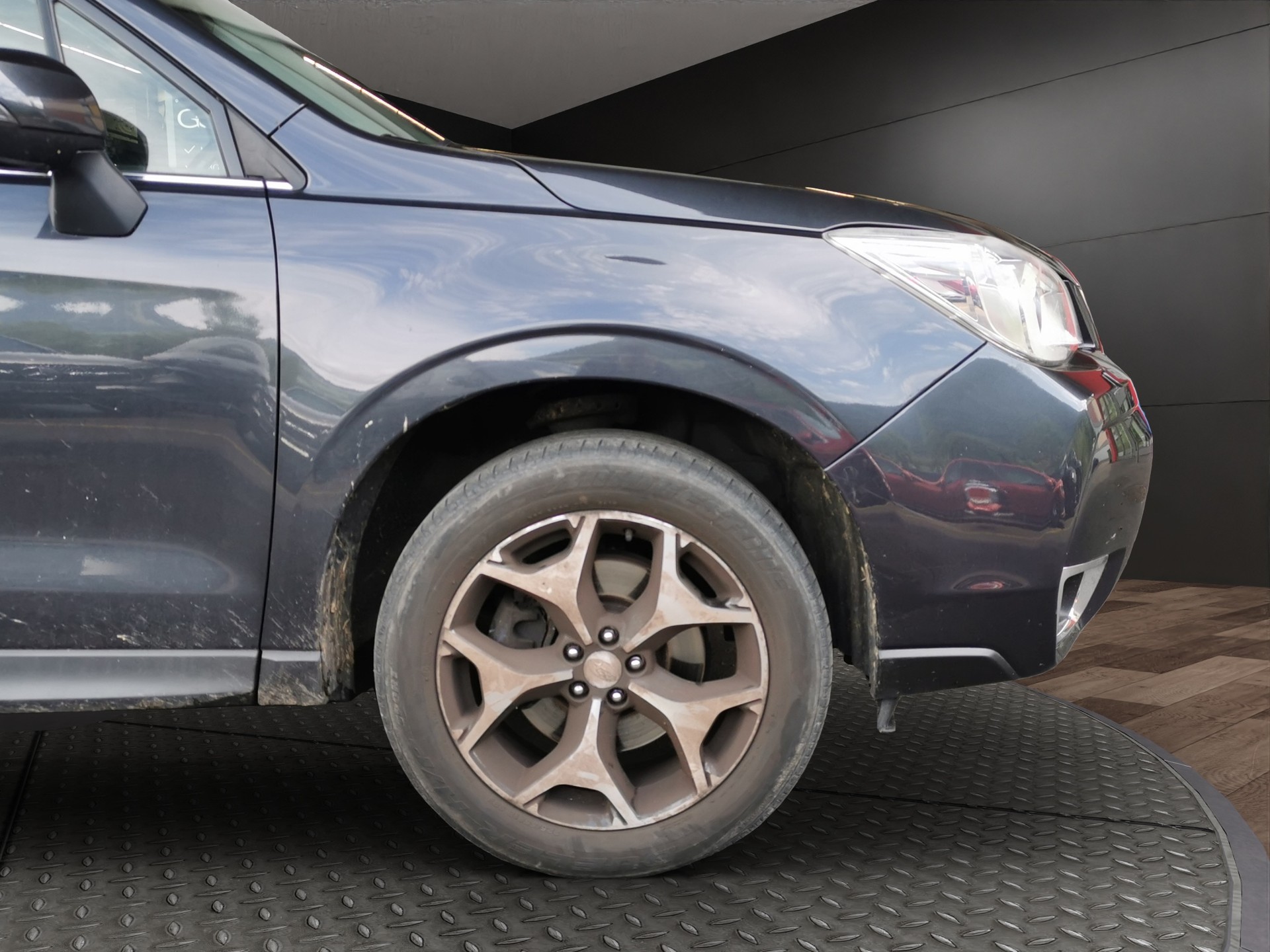 SUBARU Forester 2.0XT Luxury Lineartronic-showroom-element-3