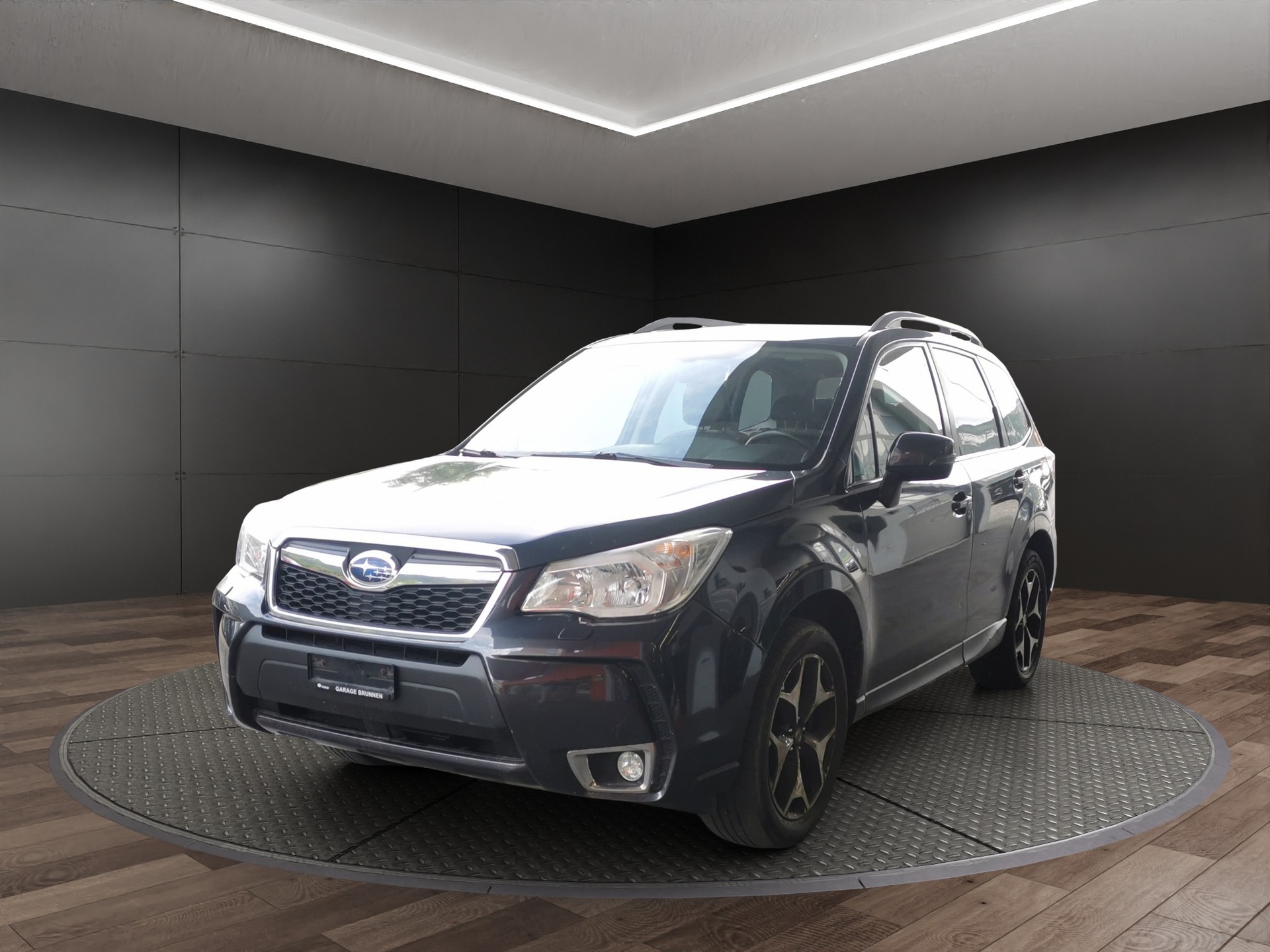SUBARU Forester 2.0XT Luxury Lineartronic-showroom-element-1