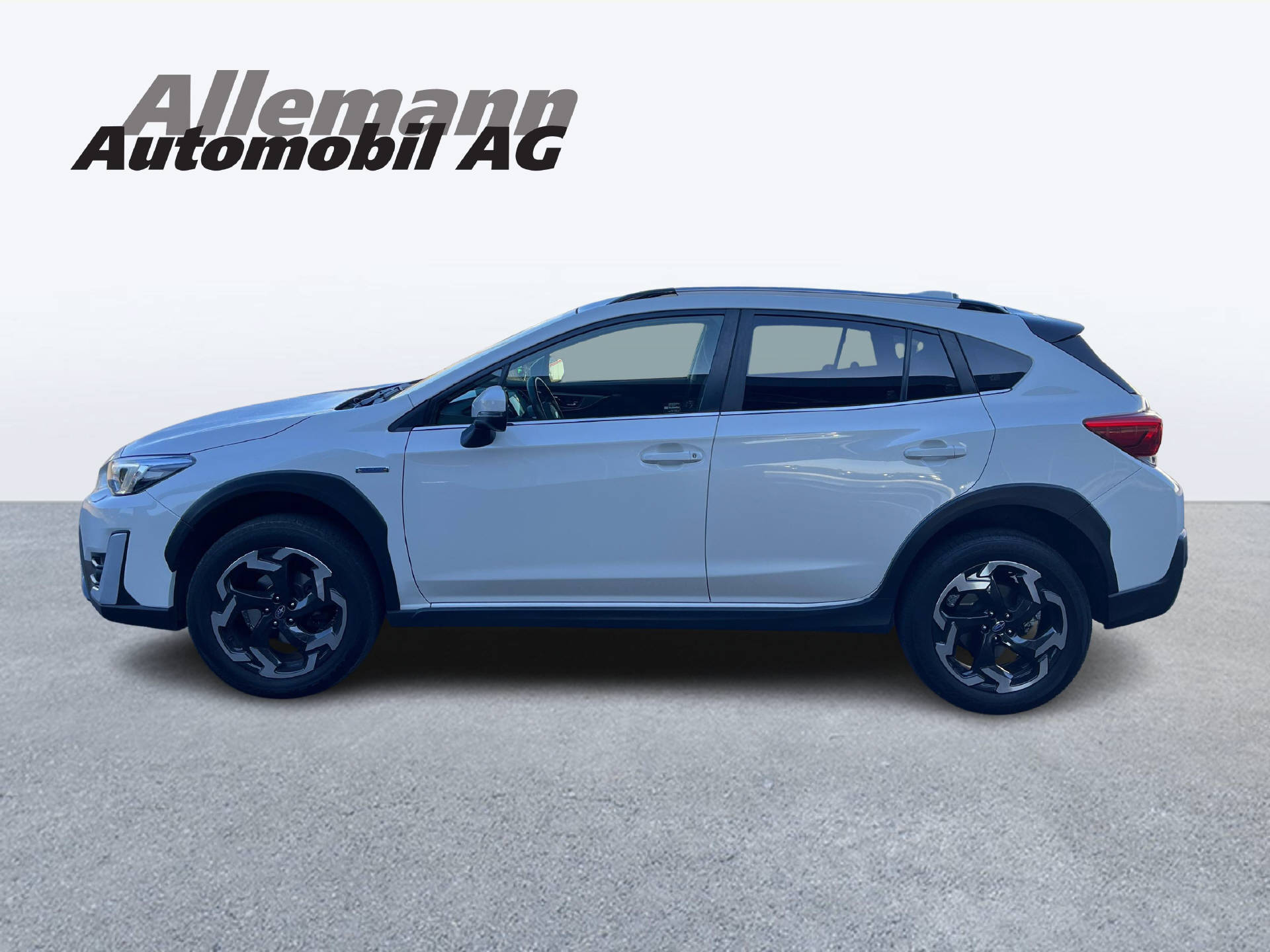 SUBARU XV 2.0i e-Boxer Swiss Plus-image-4