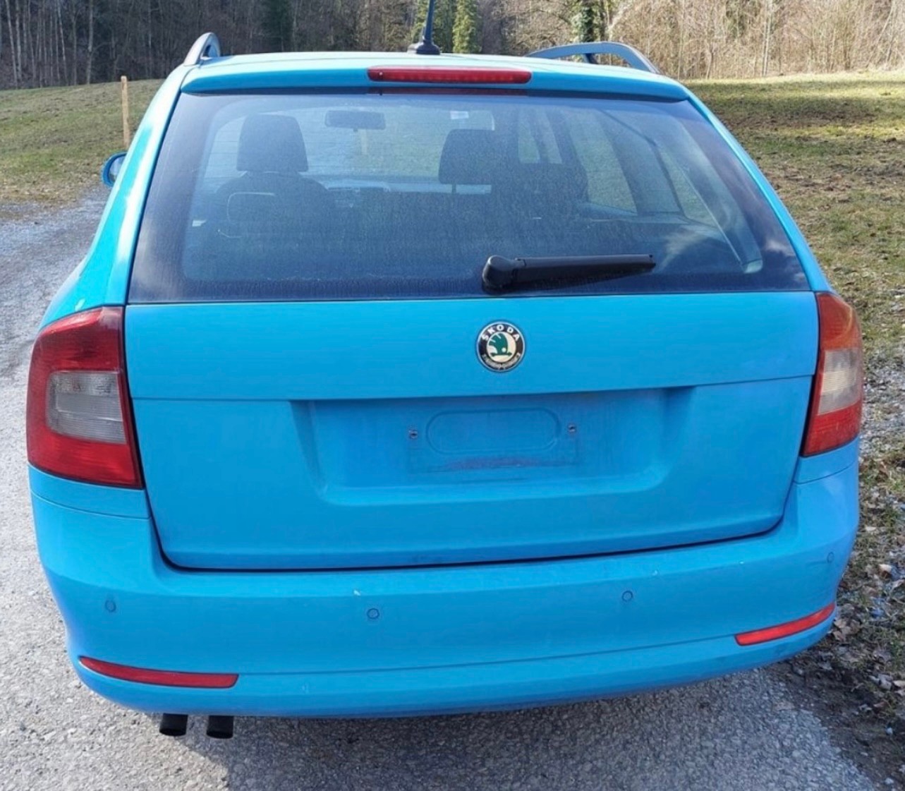 SKODA Octavia Combi 1.6 TDI Ambition 4x4-image-3