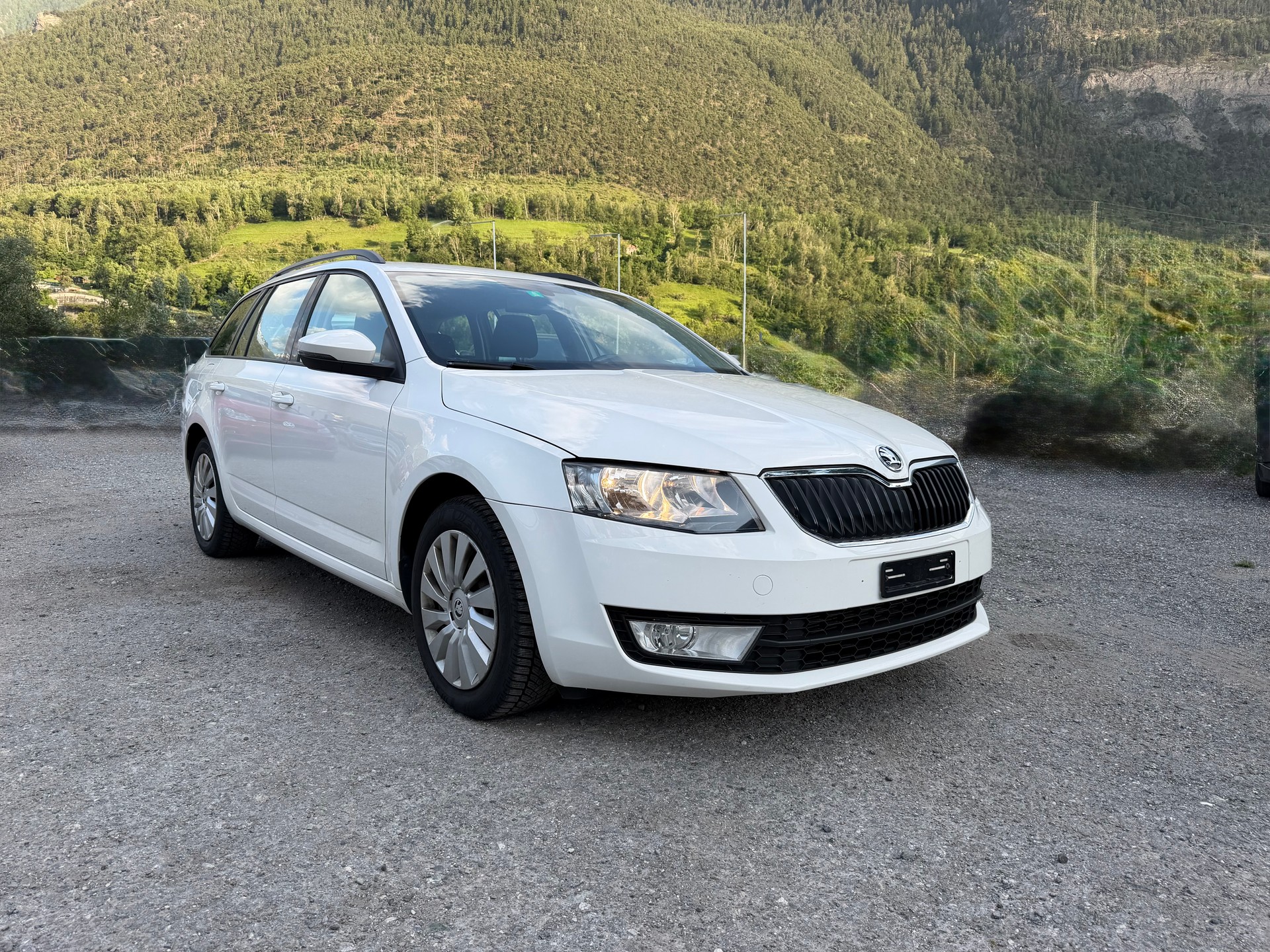 SKODA Octavia Combi 2.0 TDI Ambition 4x4 DSG-showroom-element-3