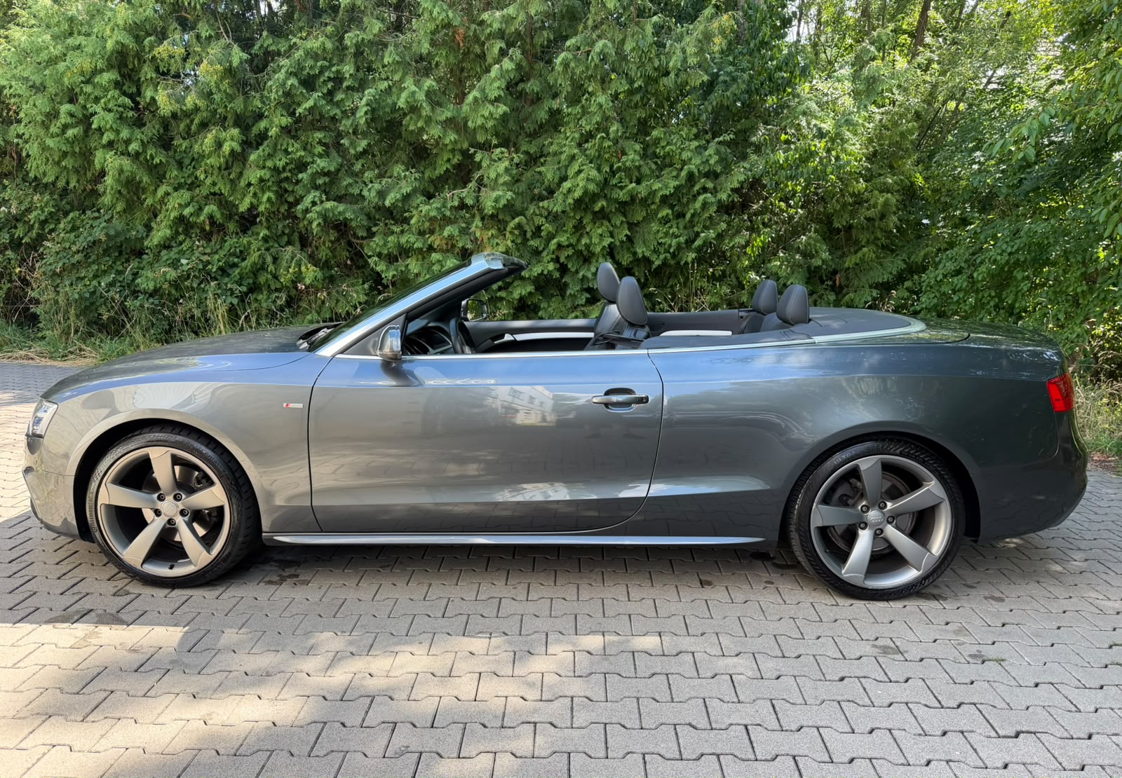 AUDI A5 Cabriolet 1.8 TFSI multitronic-image-9